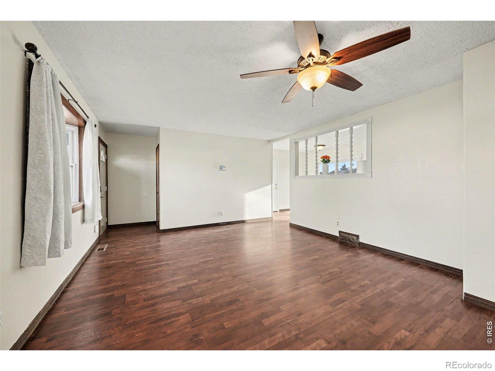MLS Image #4 for 3402  montrose street,evans, Colorado
