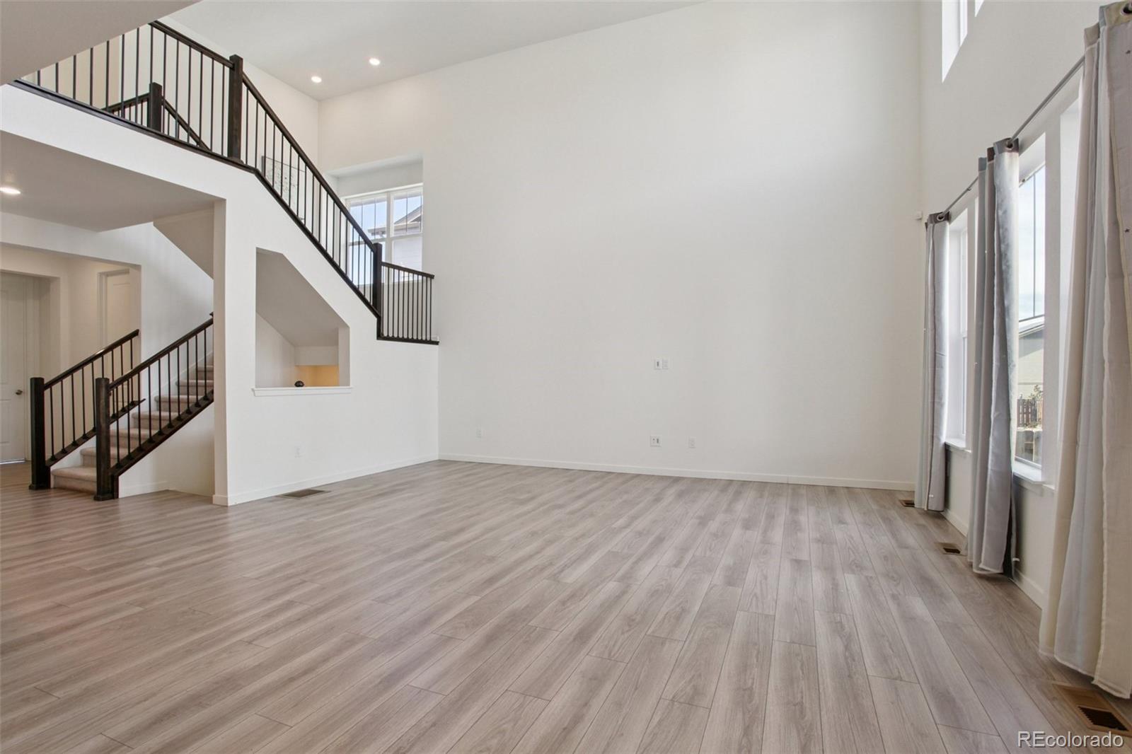MLS Image #4 for 13433 e 108th avenue,commerce city, Colorado