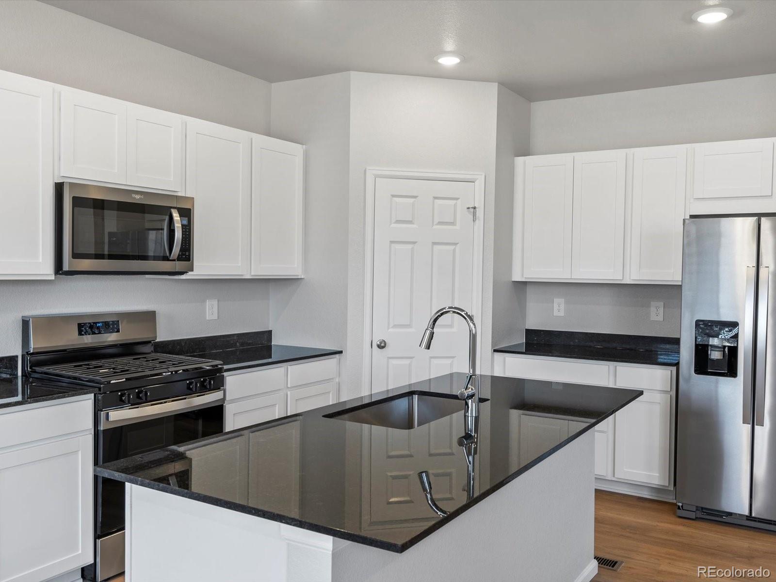 MLS Image #6 for 550  98th avenue,greeley, Colorado