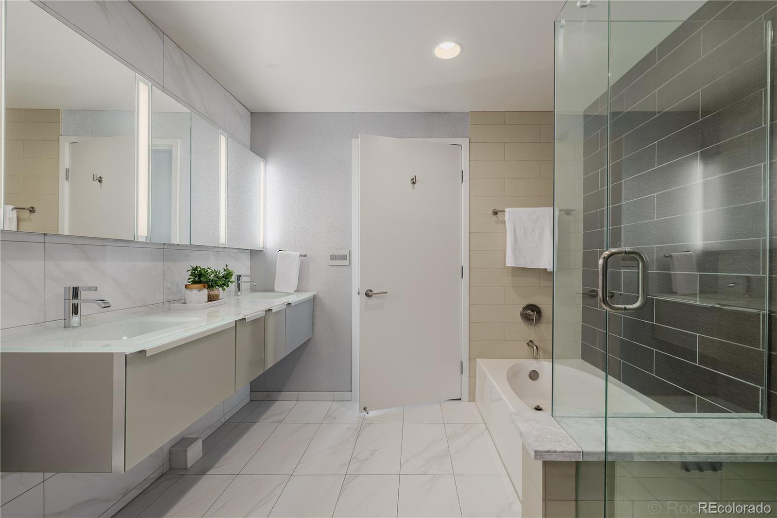 MLS Image #27 for 891  14th street 909,denver, Colorado