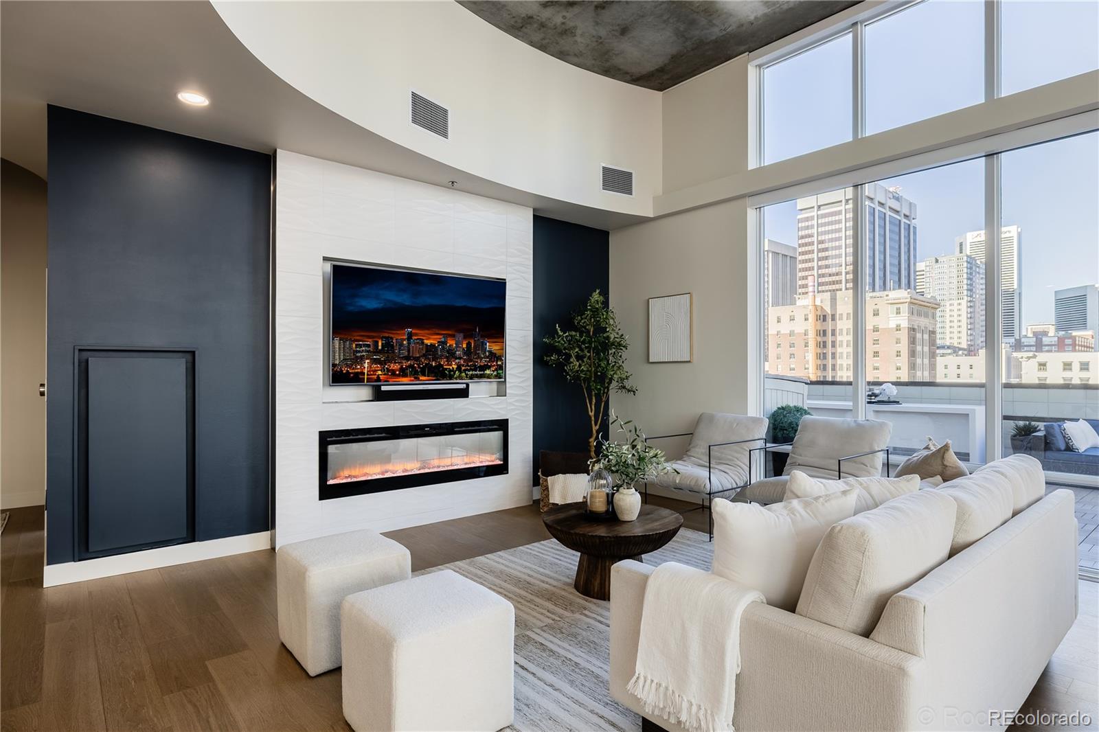 MLS Image #6 for 891  14th street 909,denver, Colorado