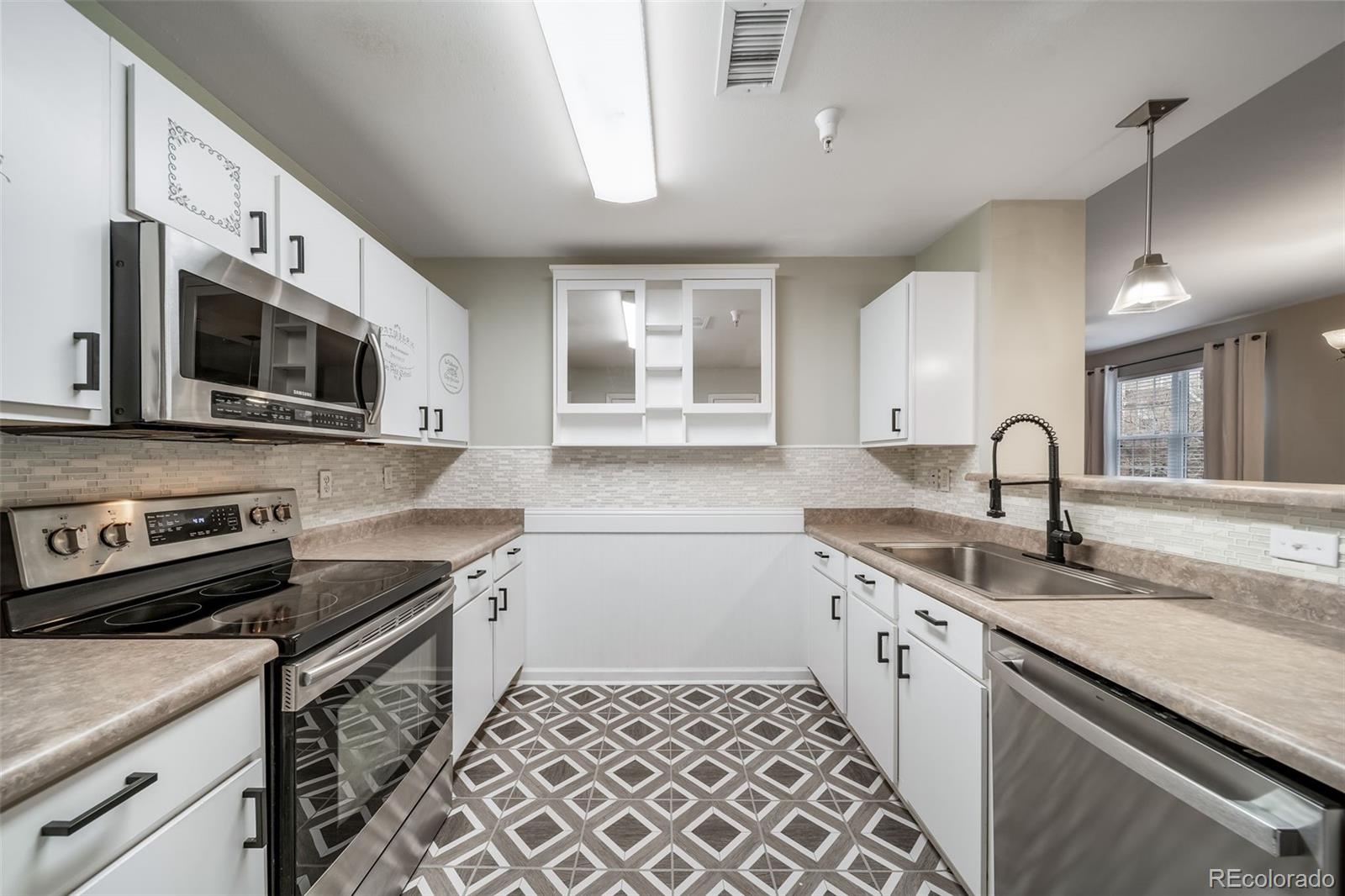 MLS Image #16 for 12858  ironstone way,parker, Colorado