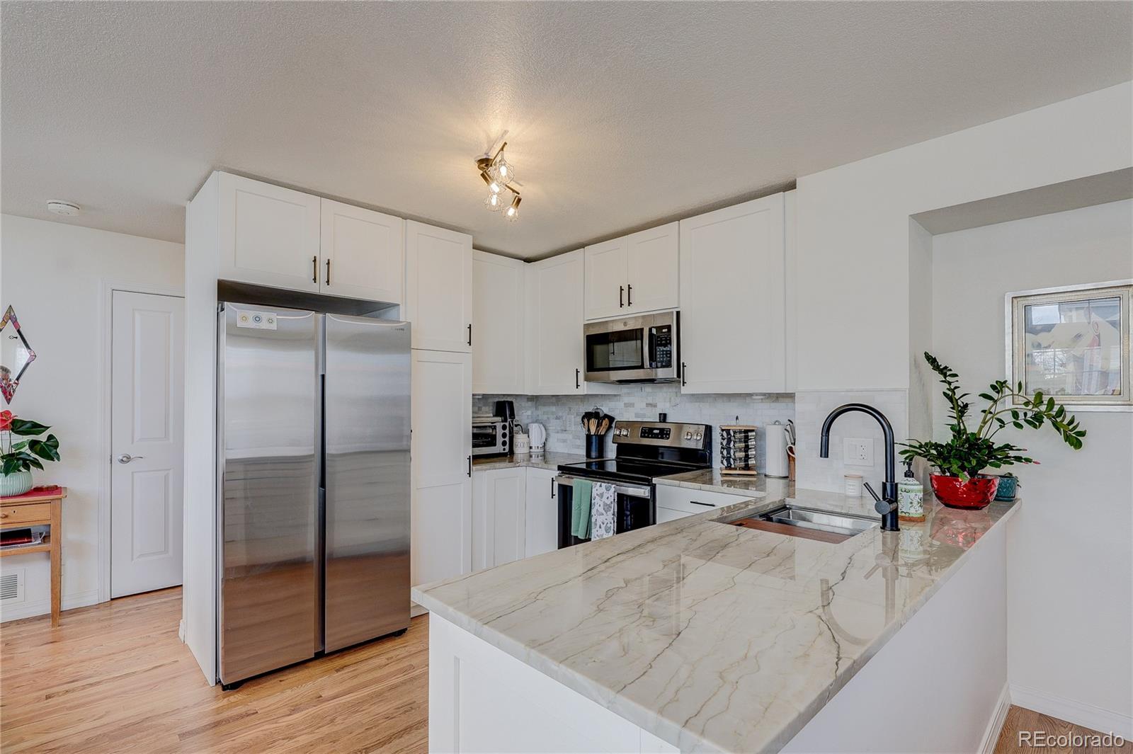 MLS Image #13 for 13900  lake song lane,broomfield, Colorado