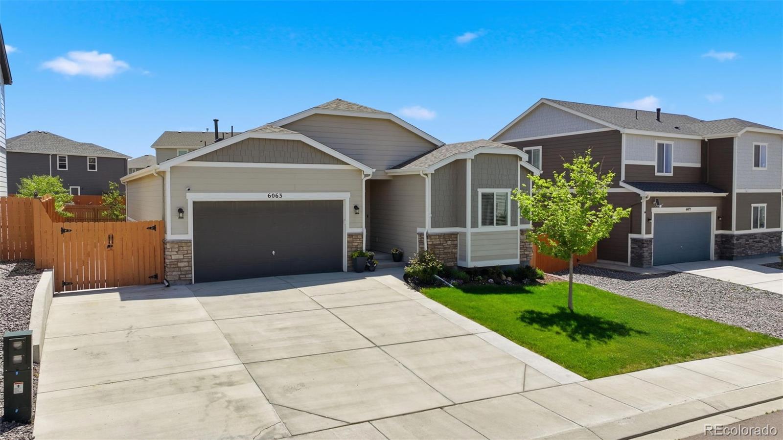 MLS Image #2 for 6063  yamhill drive,colorado springs, Colorado