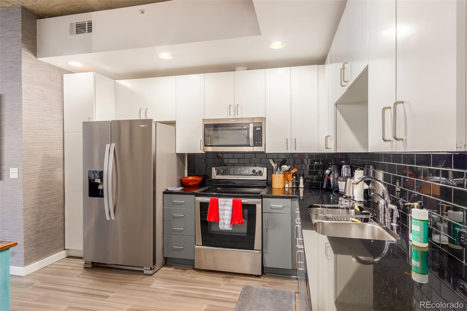 MLS Image #13 for 1700  bassett street 1023,denver, Colorado
