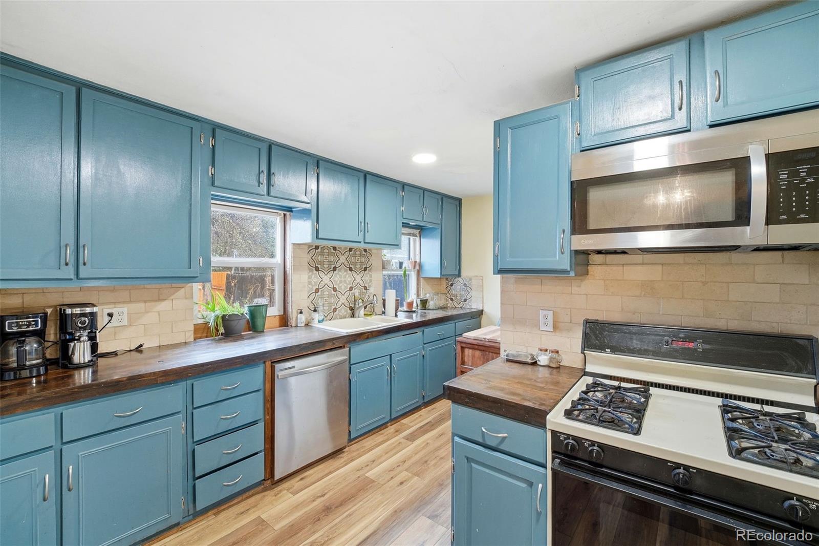 MLS Image #4 for 523 w pikes peak avenue,colorado springs, Colorado