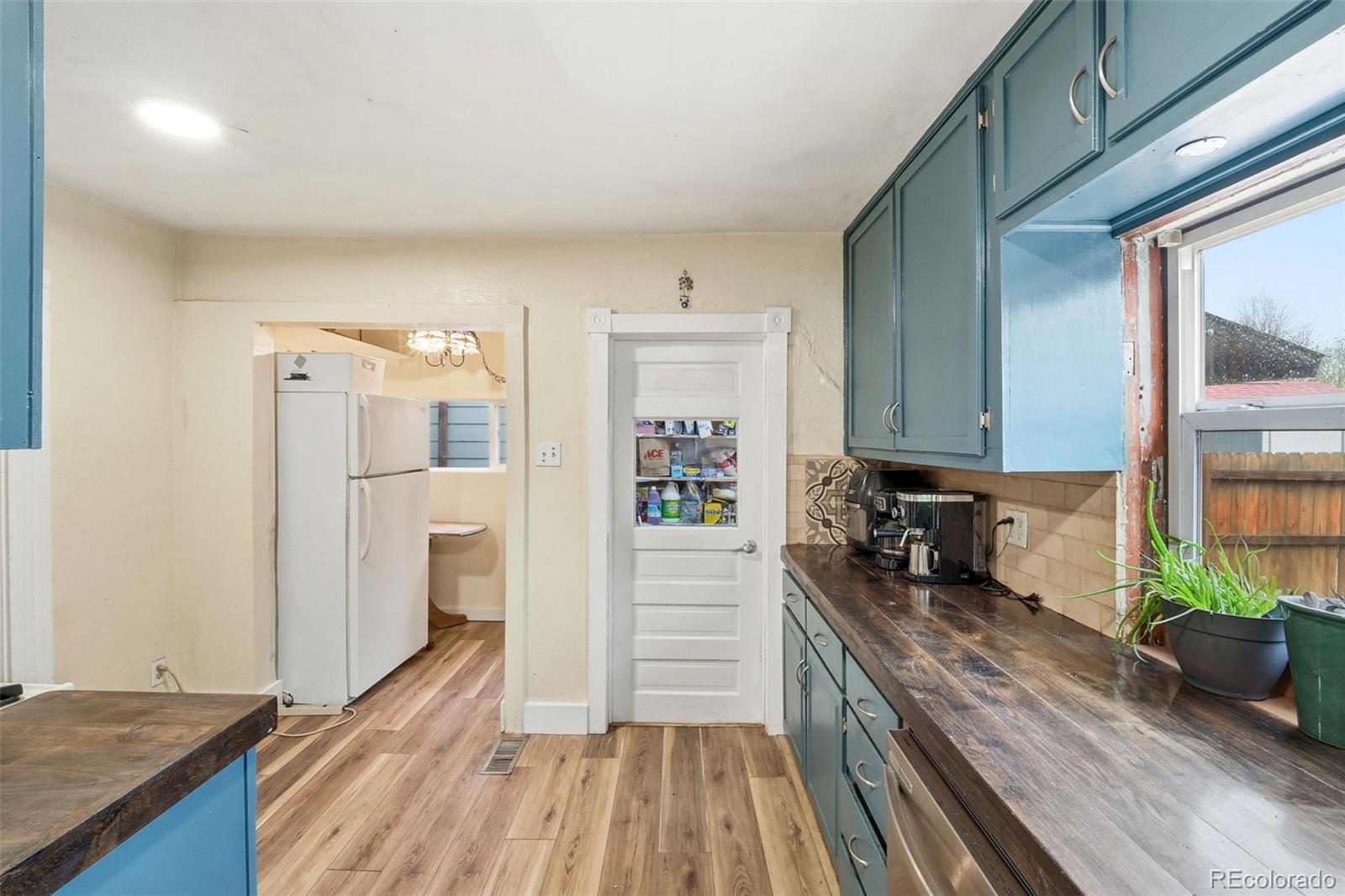 MLS Image #6 for 523 w pikes peak avenue,colorado springs, Colorado