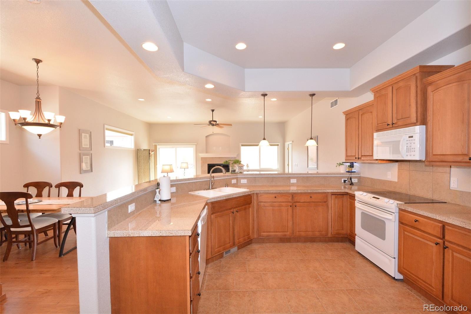MLS Image #11 for 13688  paradise villas grove,colorado springs, Colorado