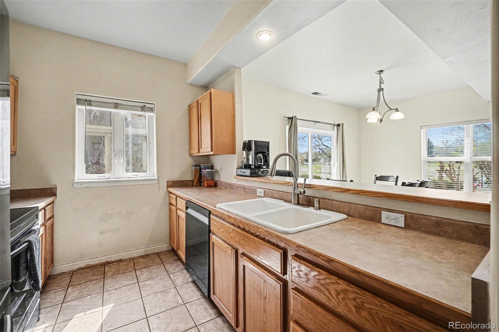 MLS Image #2 for 1565  roseanna drive,northglenn, Colorado