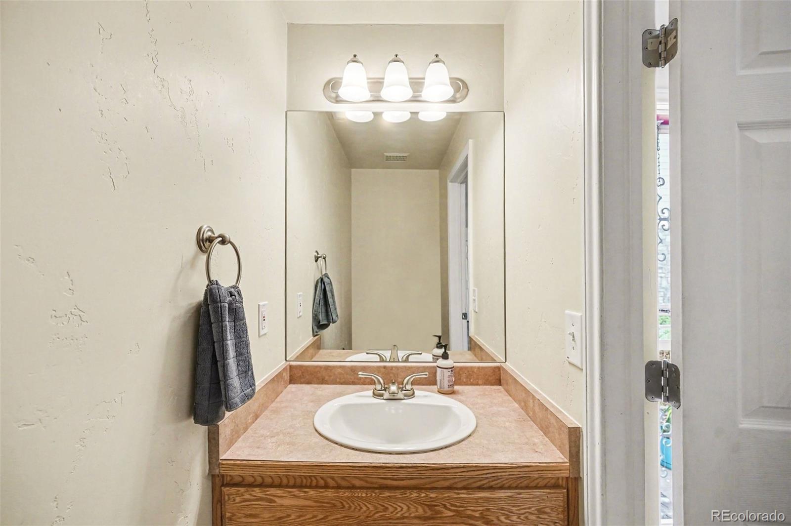 MLS Image #4 for 1565  roseanna drive,northglenn, Colorado