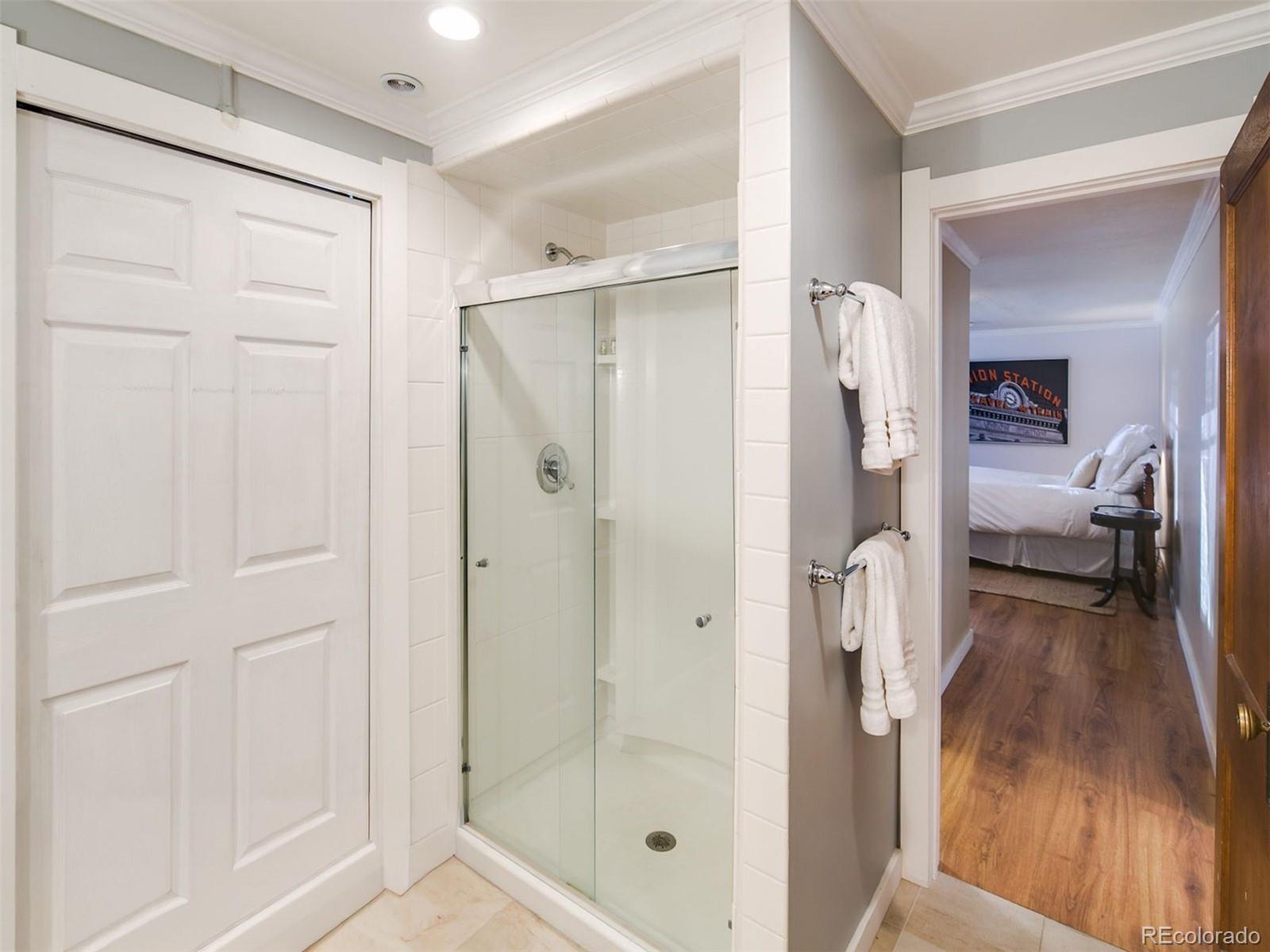 MLS Image #19 for 1259 s high street,denver, Colorado