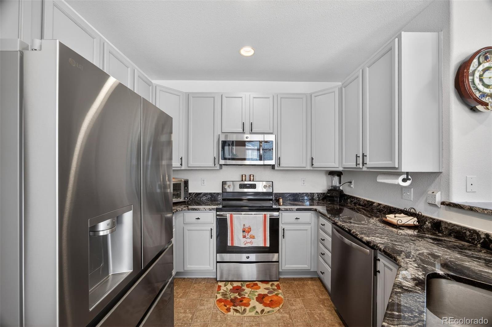 MLS Image #11 for 160  granby way a,aurora, Colorado