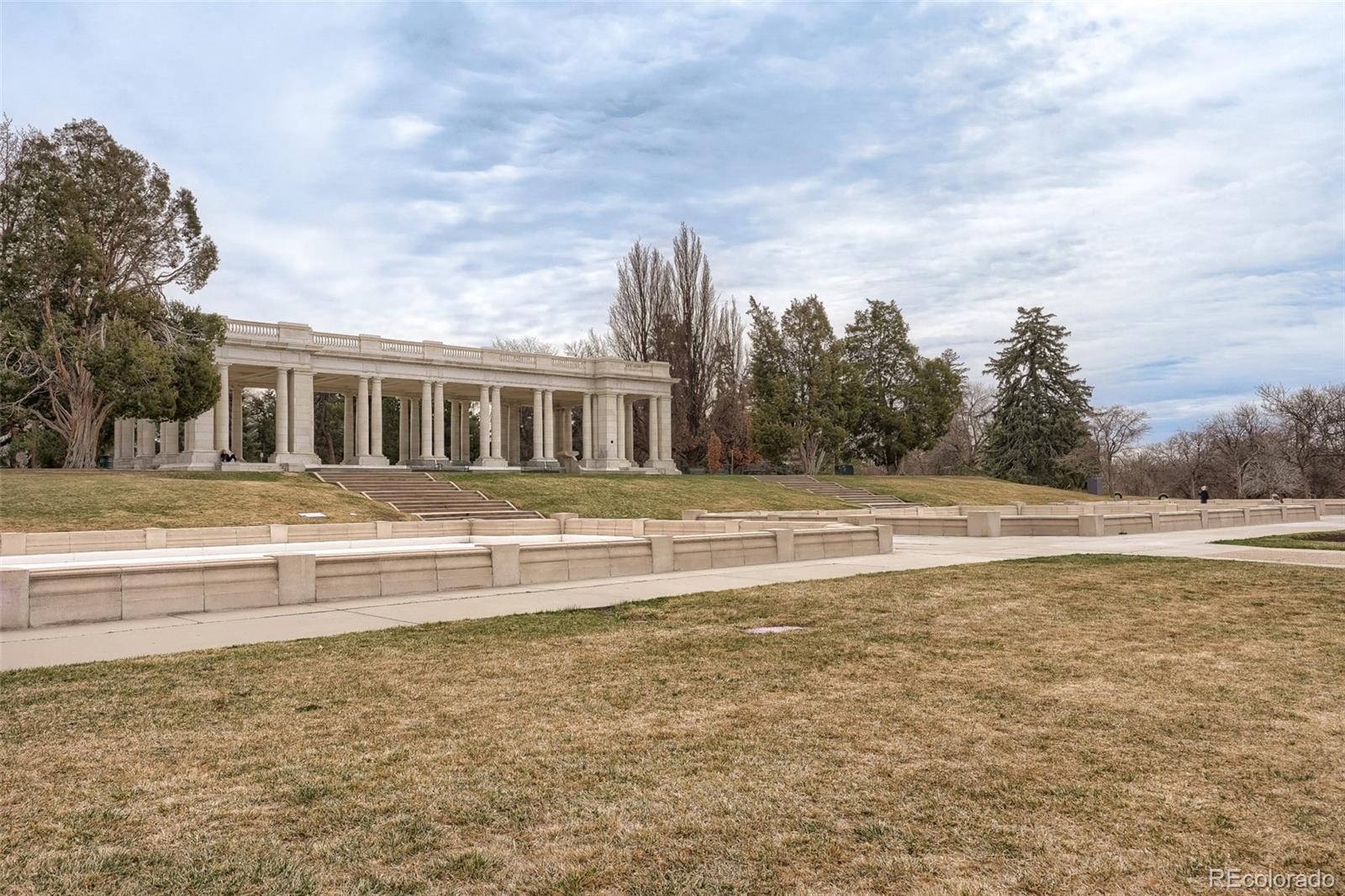 MLS Image #11 for 1063 n clarkson street,denver, Colorado