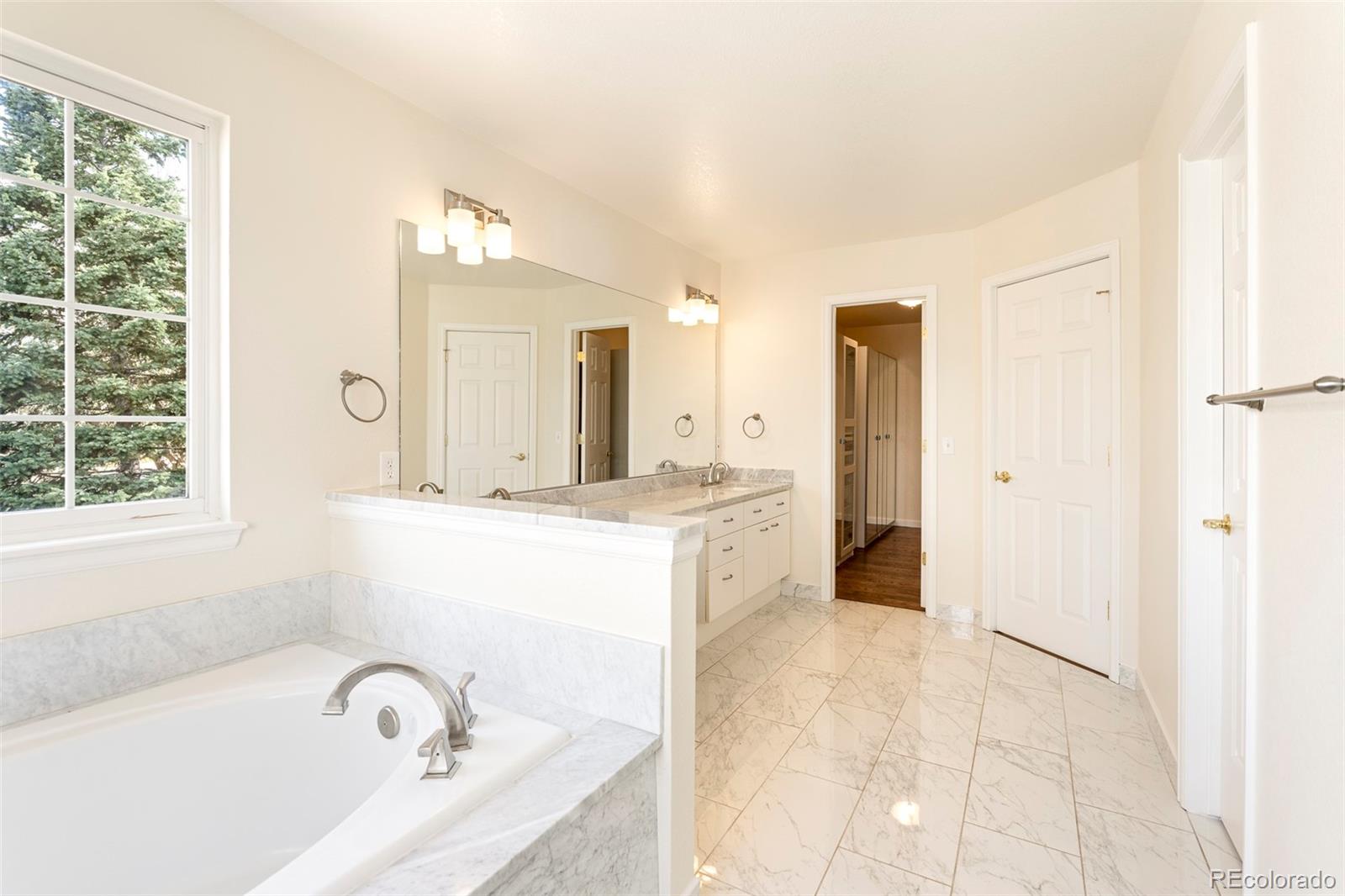 MLS Image #20 for 9404 e arbor drive,englewood, Colorado
