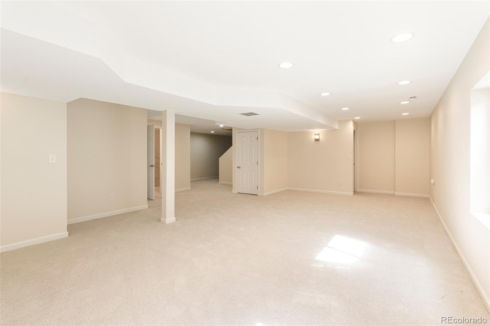MLS Image #27 for 9404 e arbor drive,englewood, Colorado