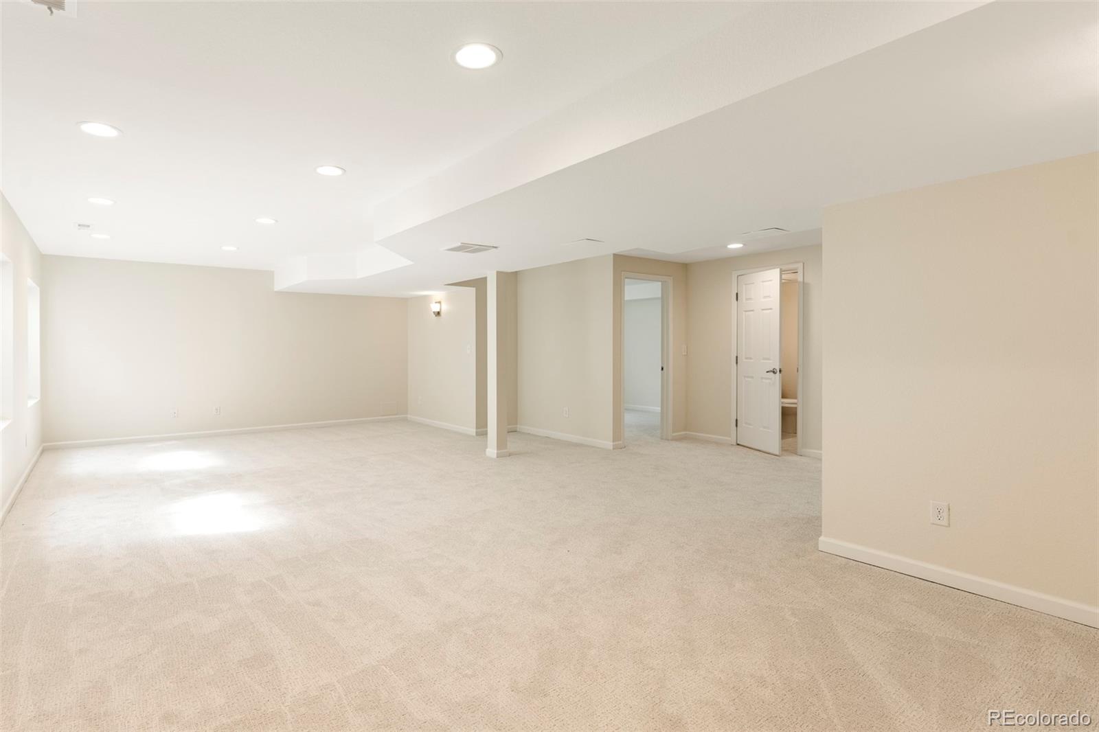 MLS Image #28 for 9404 e arbor drive,englewood, Colorado