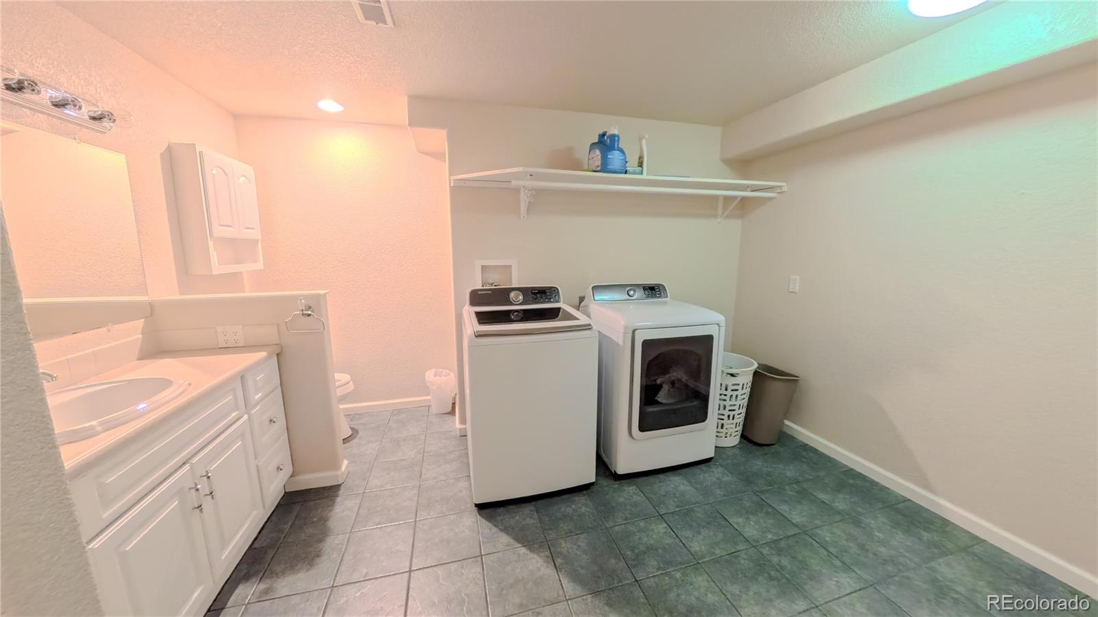 MLS Image #20 for 56100 e 33rd court,strasburg, Colorado