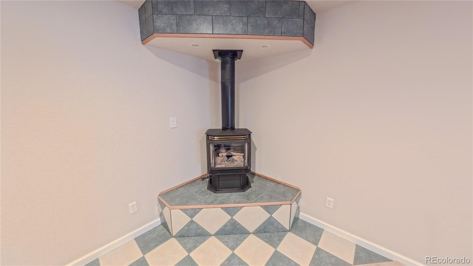 MLS Image #24 for 56100 e 33rd court,strasburg, Colorado