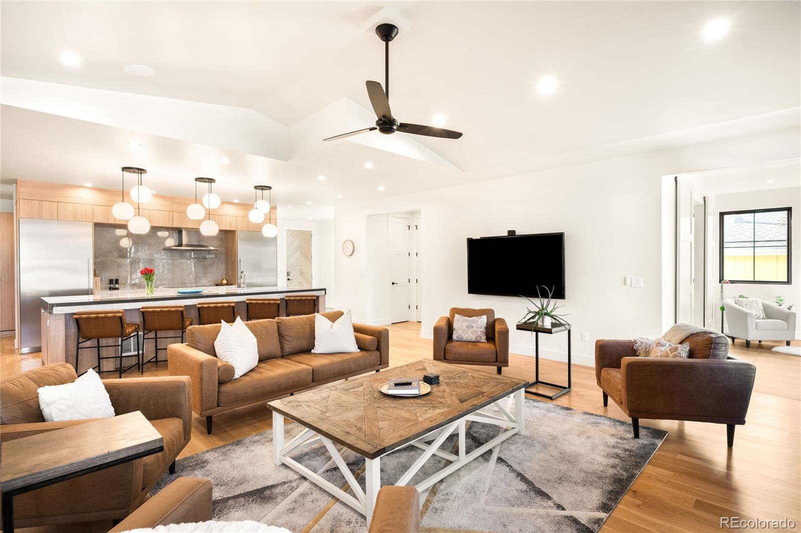 MLS Image #13 for 1675 s steele street,denver, Colorado