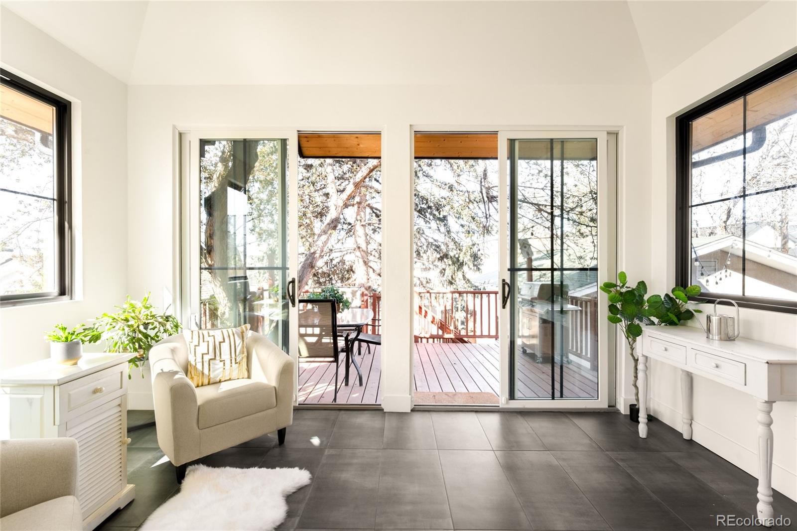 MLS Image #14 for 1675 s steele street,denver, Colorado