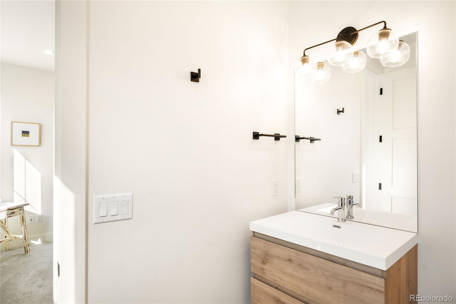MLS Image #18 for 1675 s steele street,denver, Colorado
