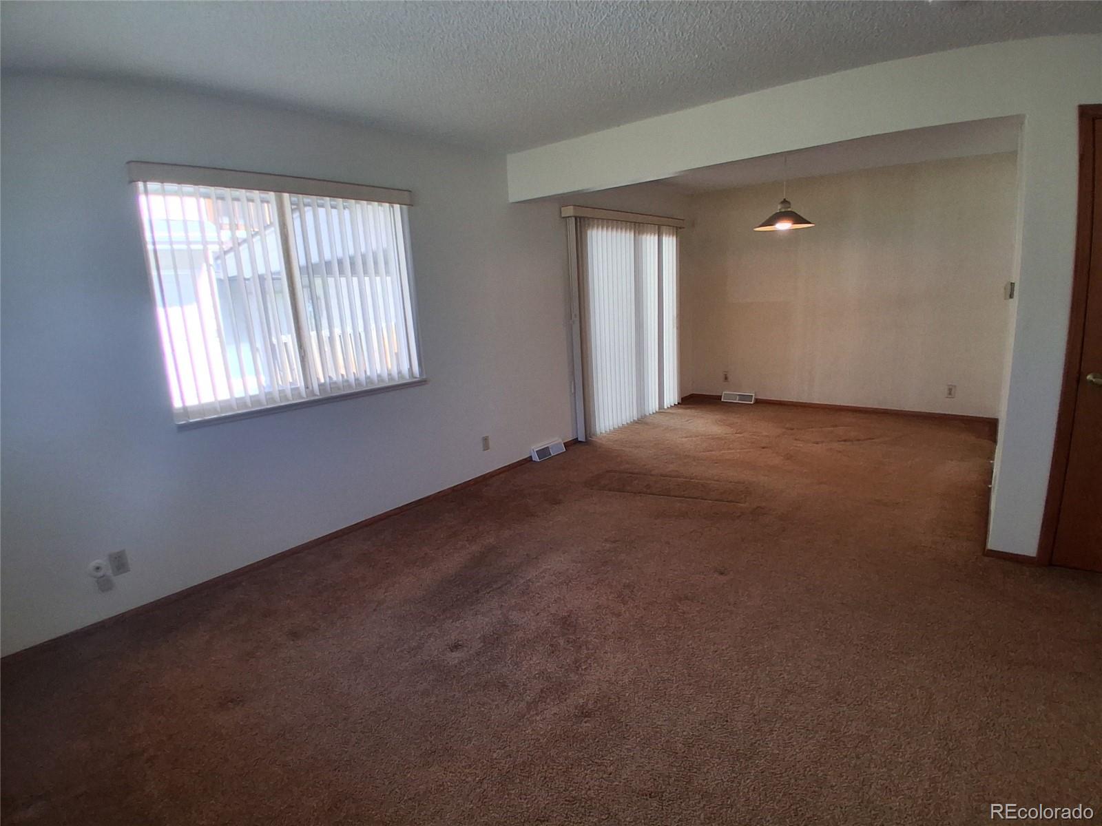 MLS Image #5 for 1135 s oneida street,denver, Colorado