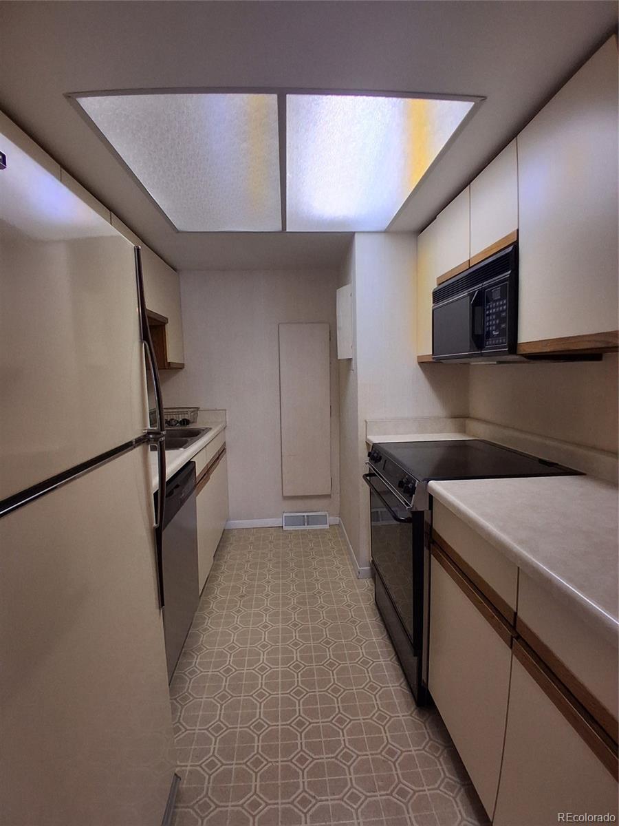 MLS Image #8 for 1135 s oneida street,denver, Colorado
