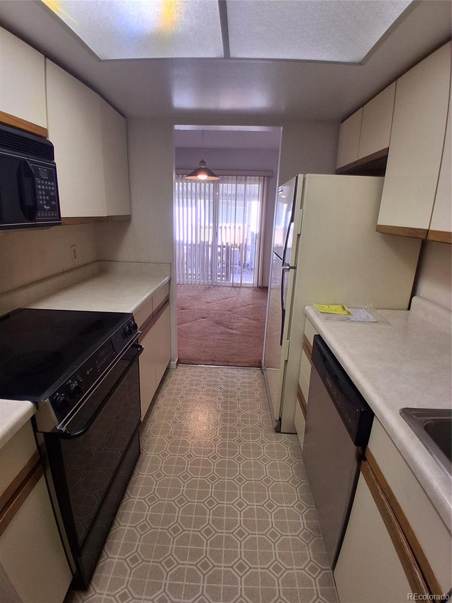 MLS Image #9 for 1135 s oneida street,denver, Colorado