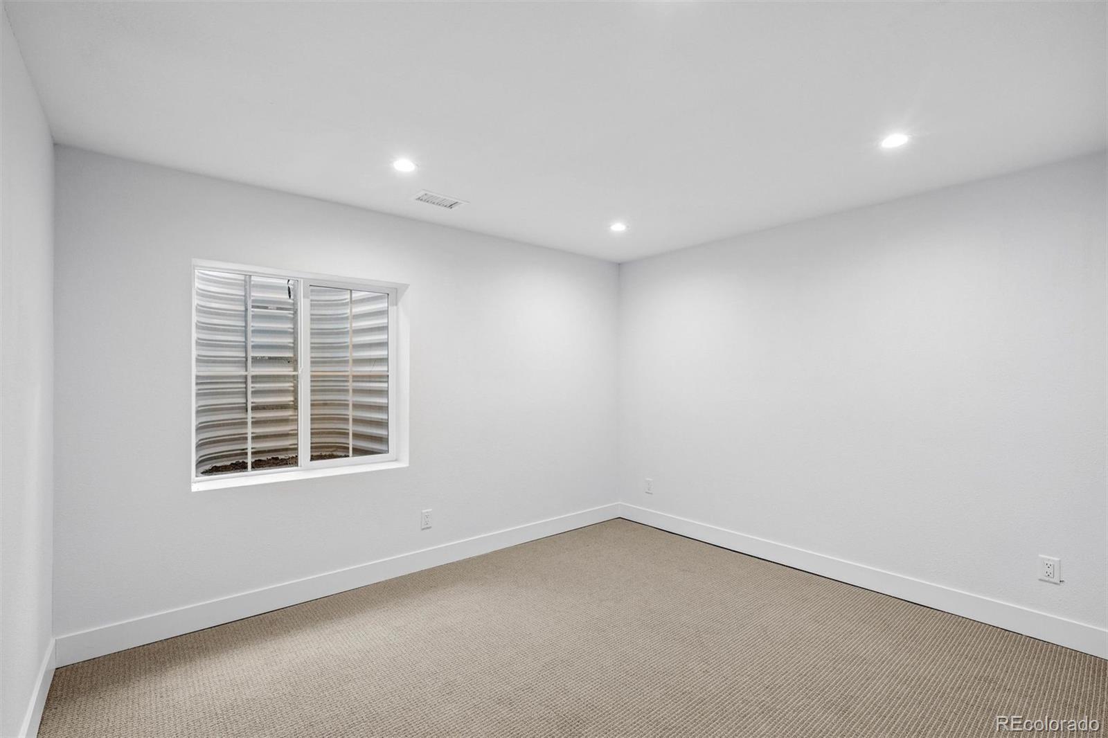 MLS Image #38 for 7079 s locust place,centennial, Colorado
