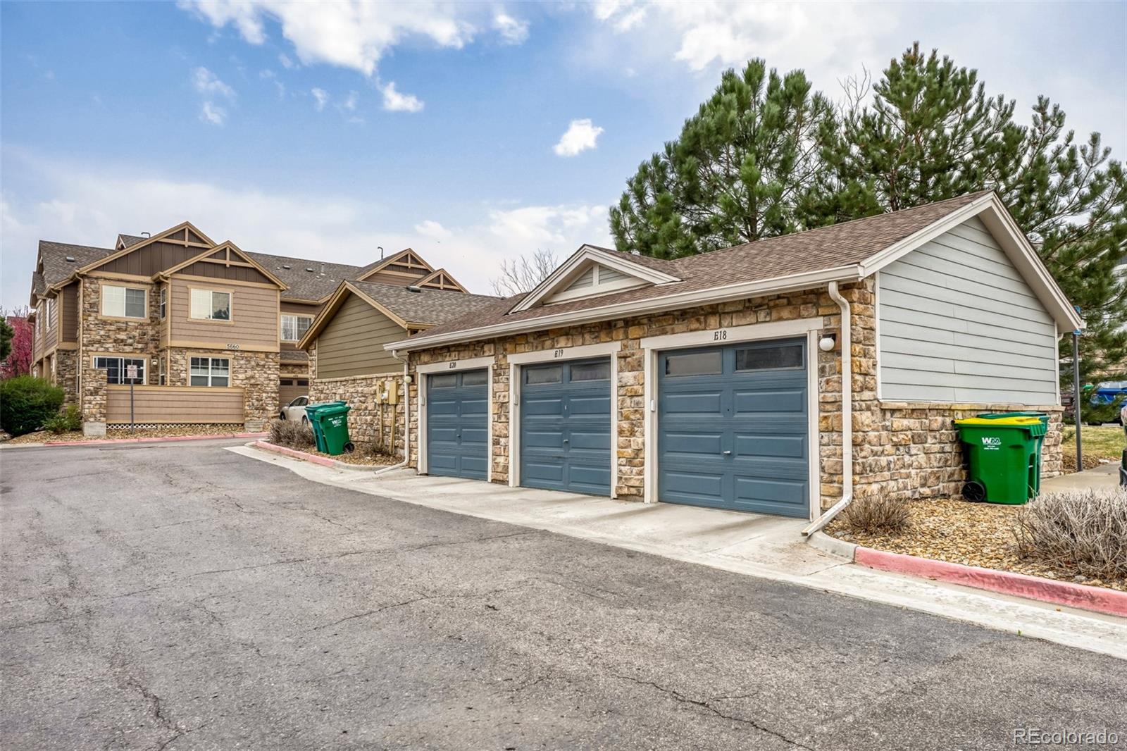 MLS Image #1 for 23510 e alamo place e,aurora, Colorado