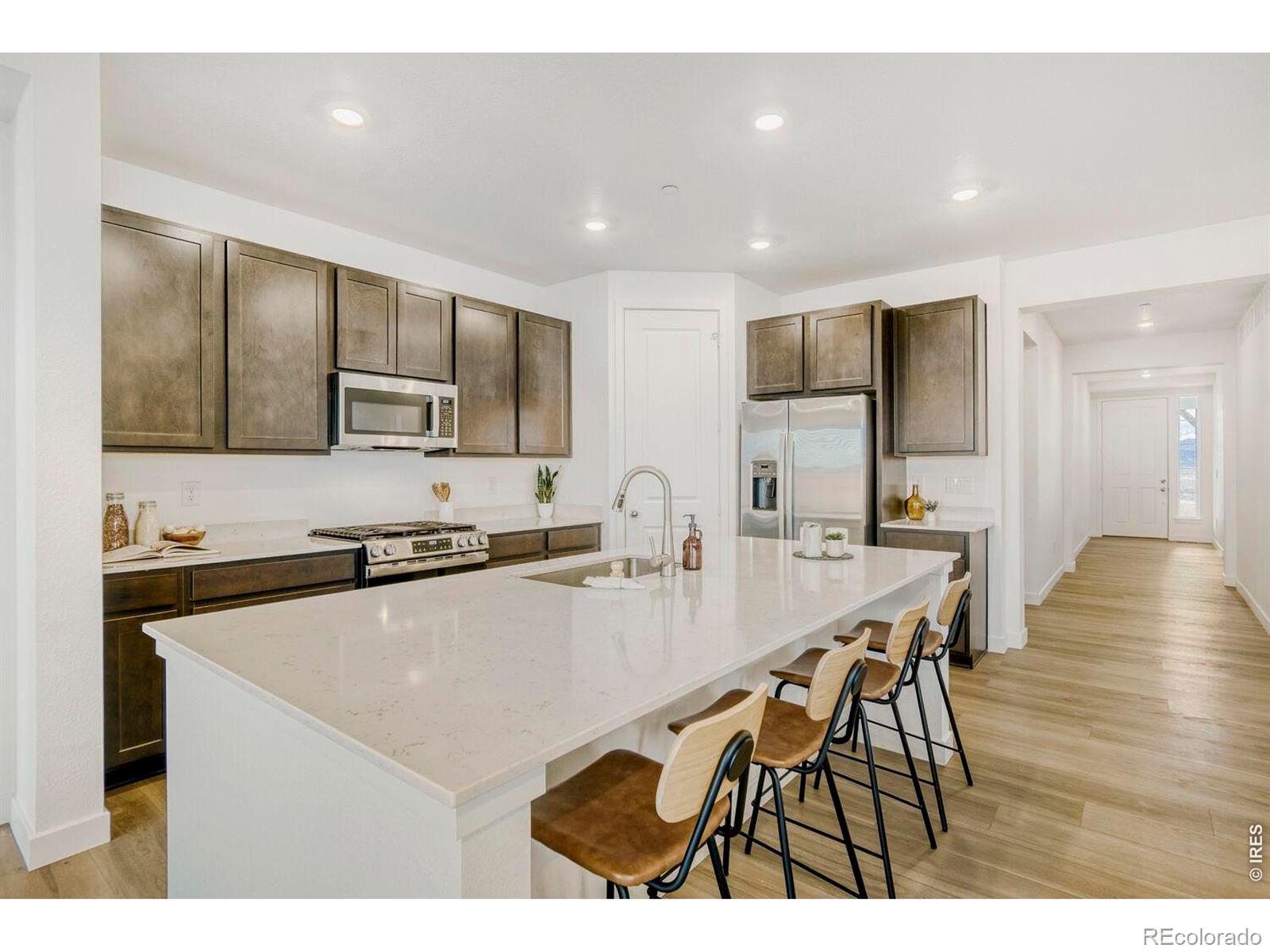 MLS Image #8 for 707  raindance street,erie, Colorado