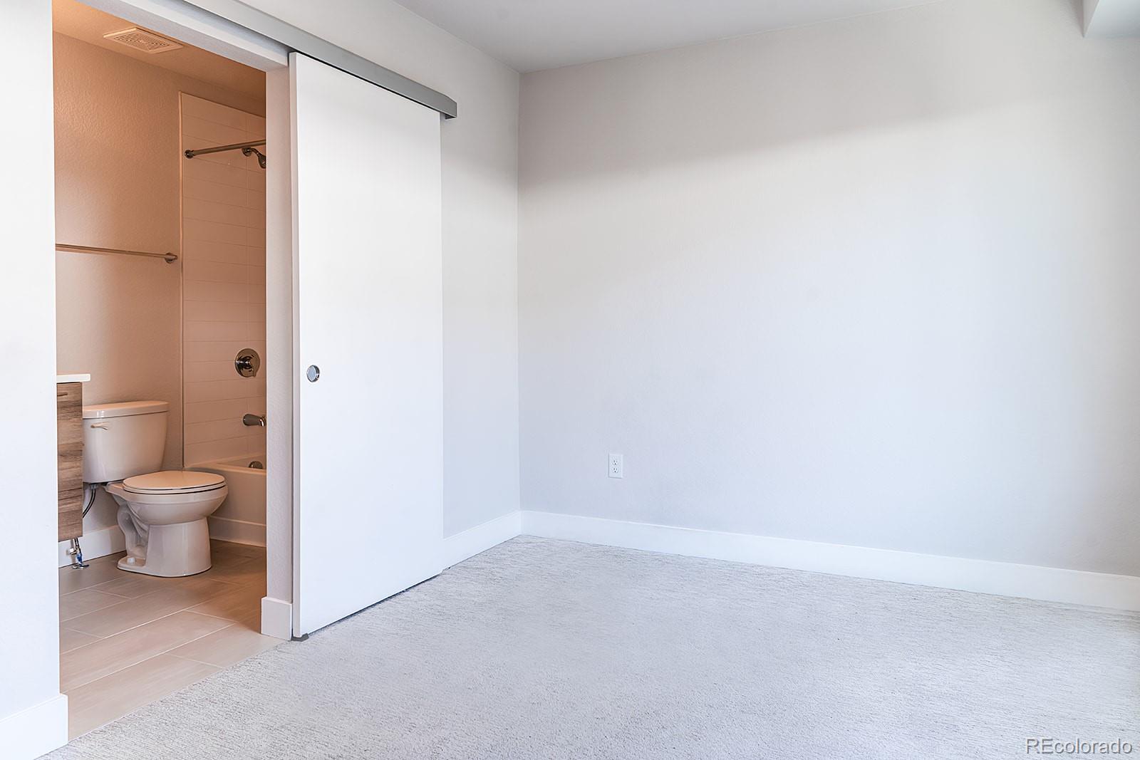 MLS Image #10 for 5532 w 10th place,lakewood, Colorado