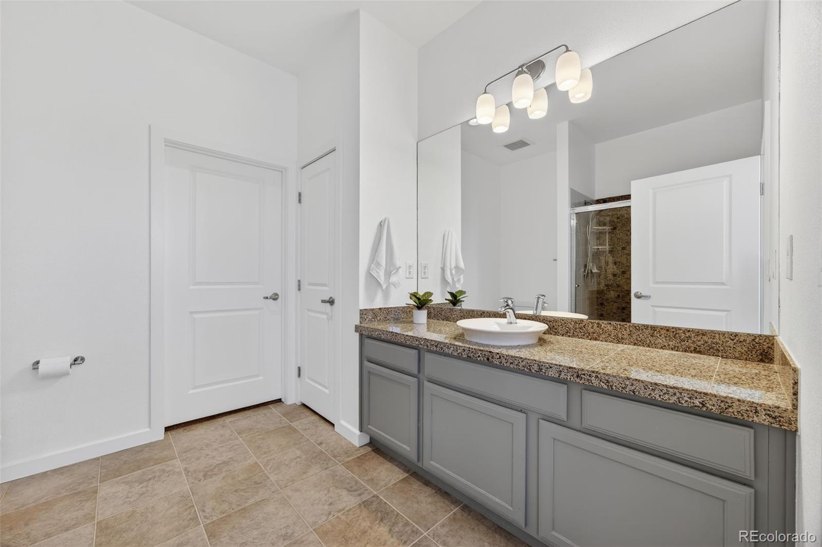MLS Image #32 for 1441  central street 508,denver, Colorado