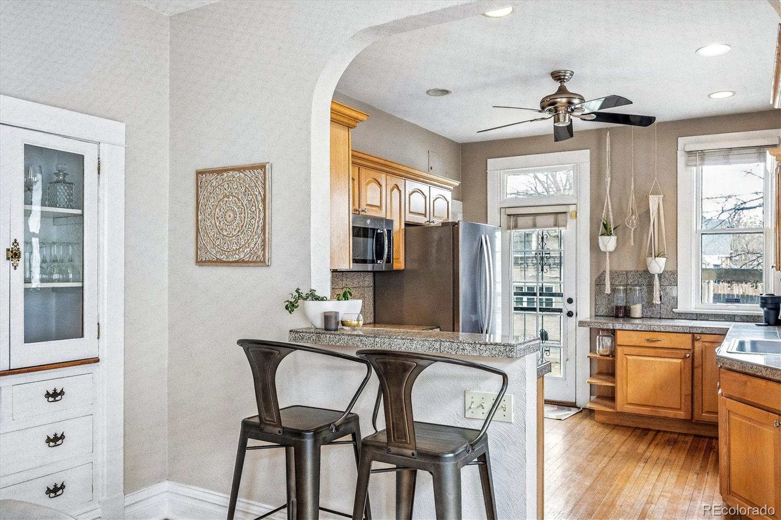 MLS Image #11 for 844 s washington street,denver, Colorado
