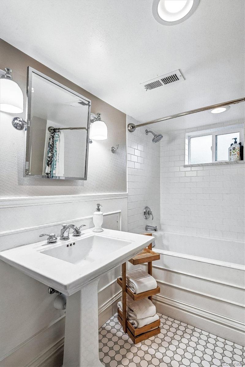 MLS Image #27 for 844 s washington street,denver, Colorado