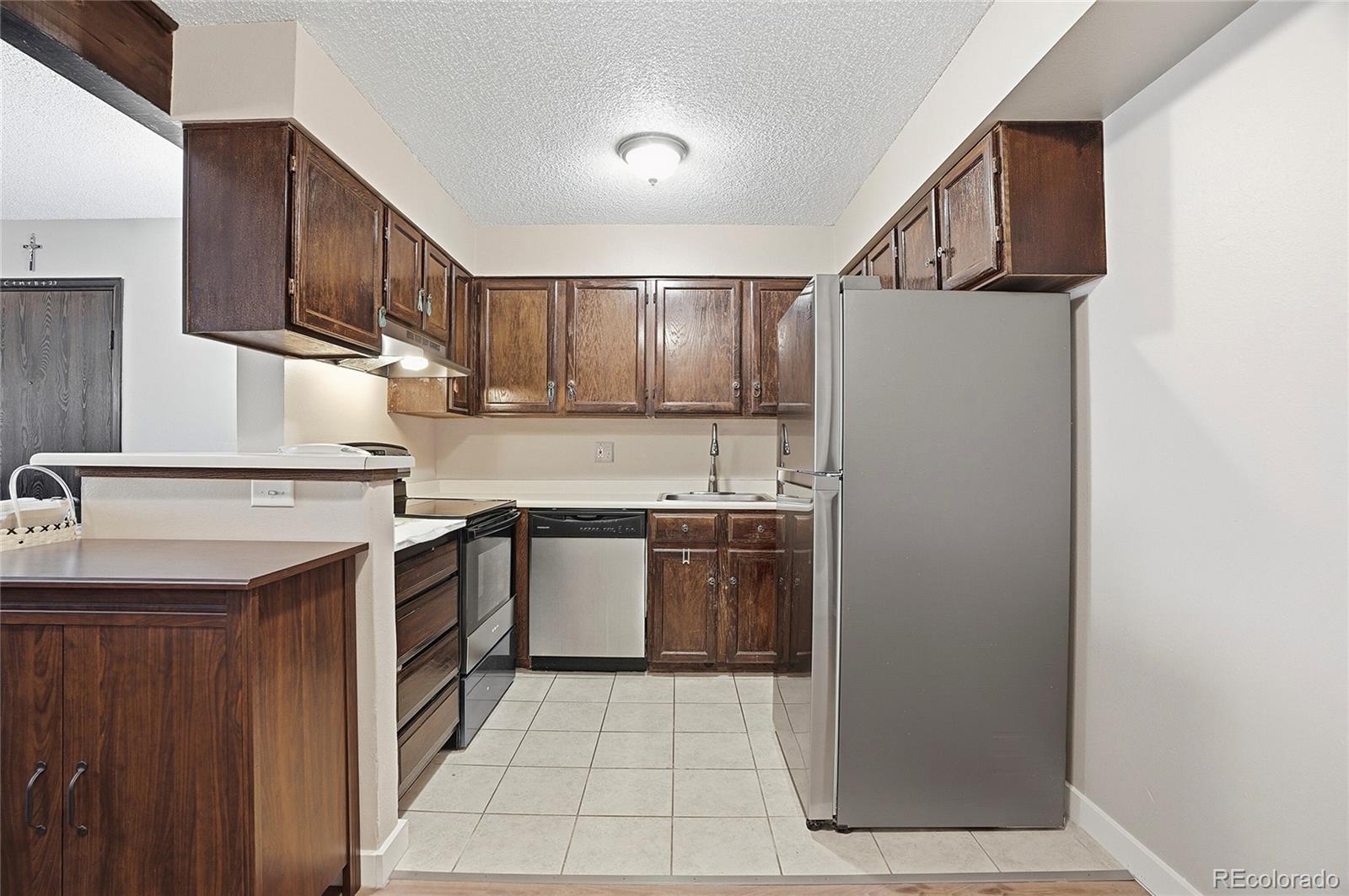 MLS Image #12 for 11983 e harvard avenue,aurora, Colorado