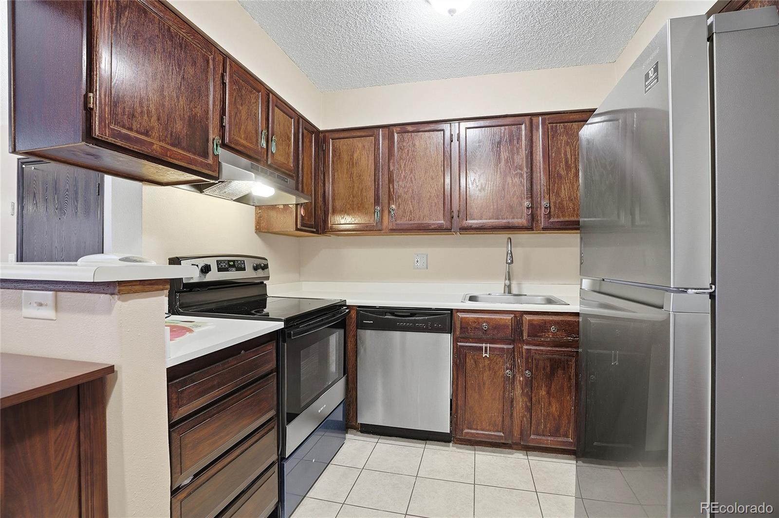 MLS Image #13 for 11983 e harvard avenue,aurora, Colorado