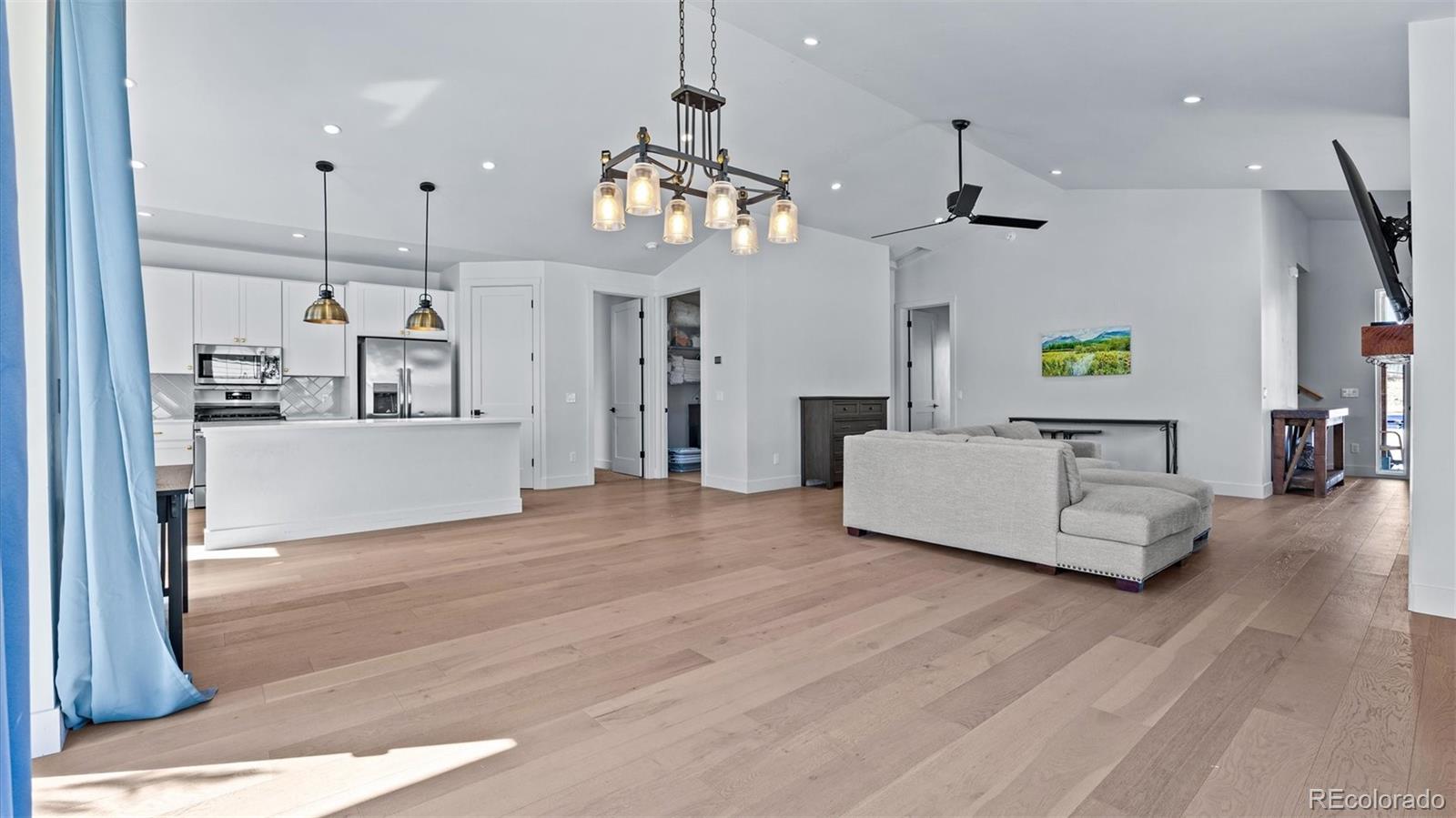 MLS Image #21 for 31  mt yale court,new castle, Colorado