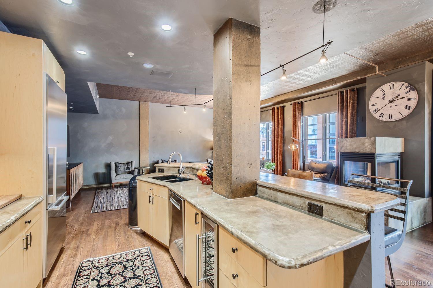 MLS Image #10 for 1735  19th street 5b,denver, Colorado