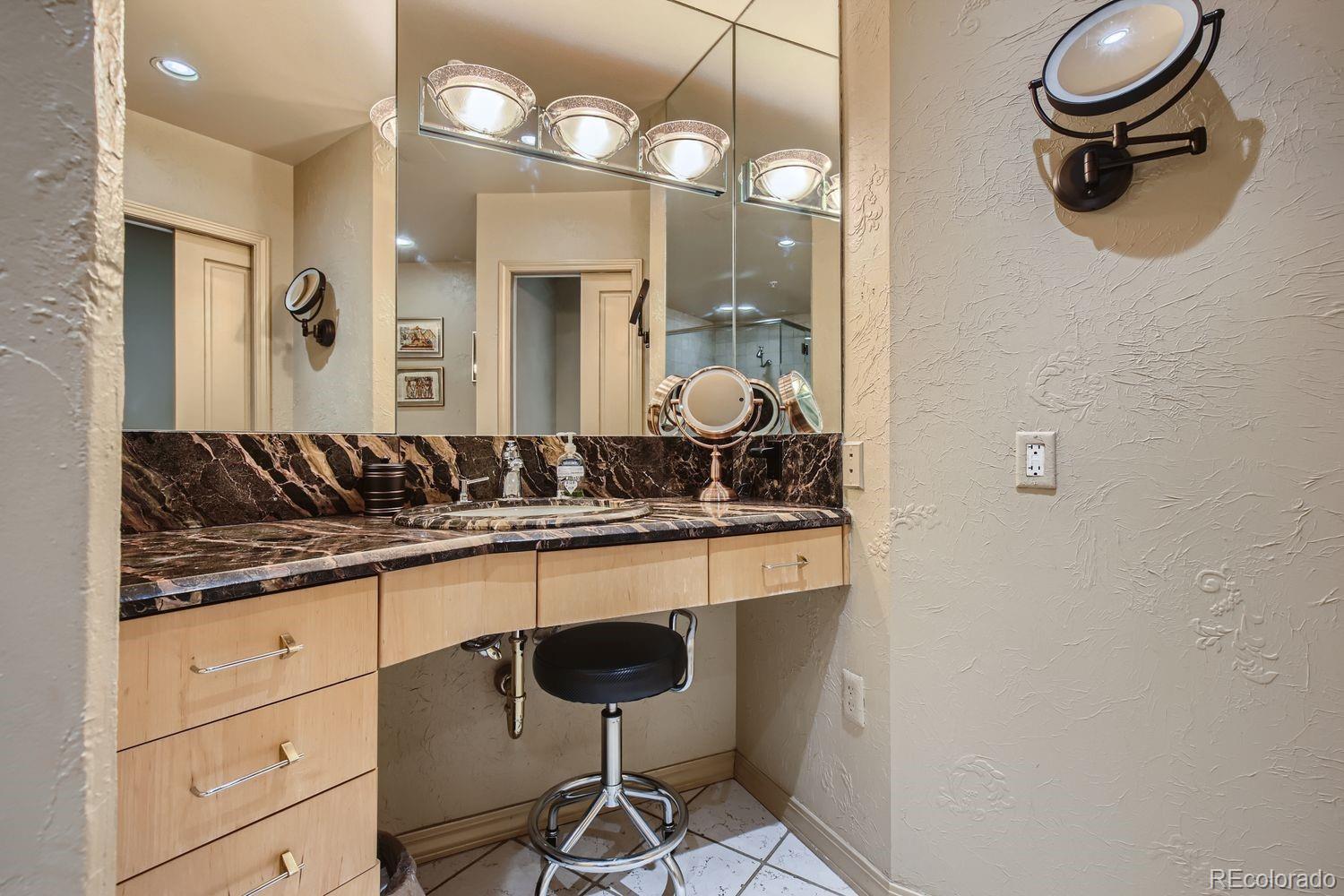 MLS Image #20 for 1735  19th street 5b,denver, Colorado