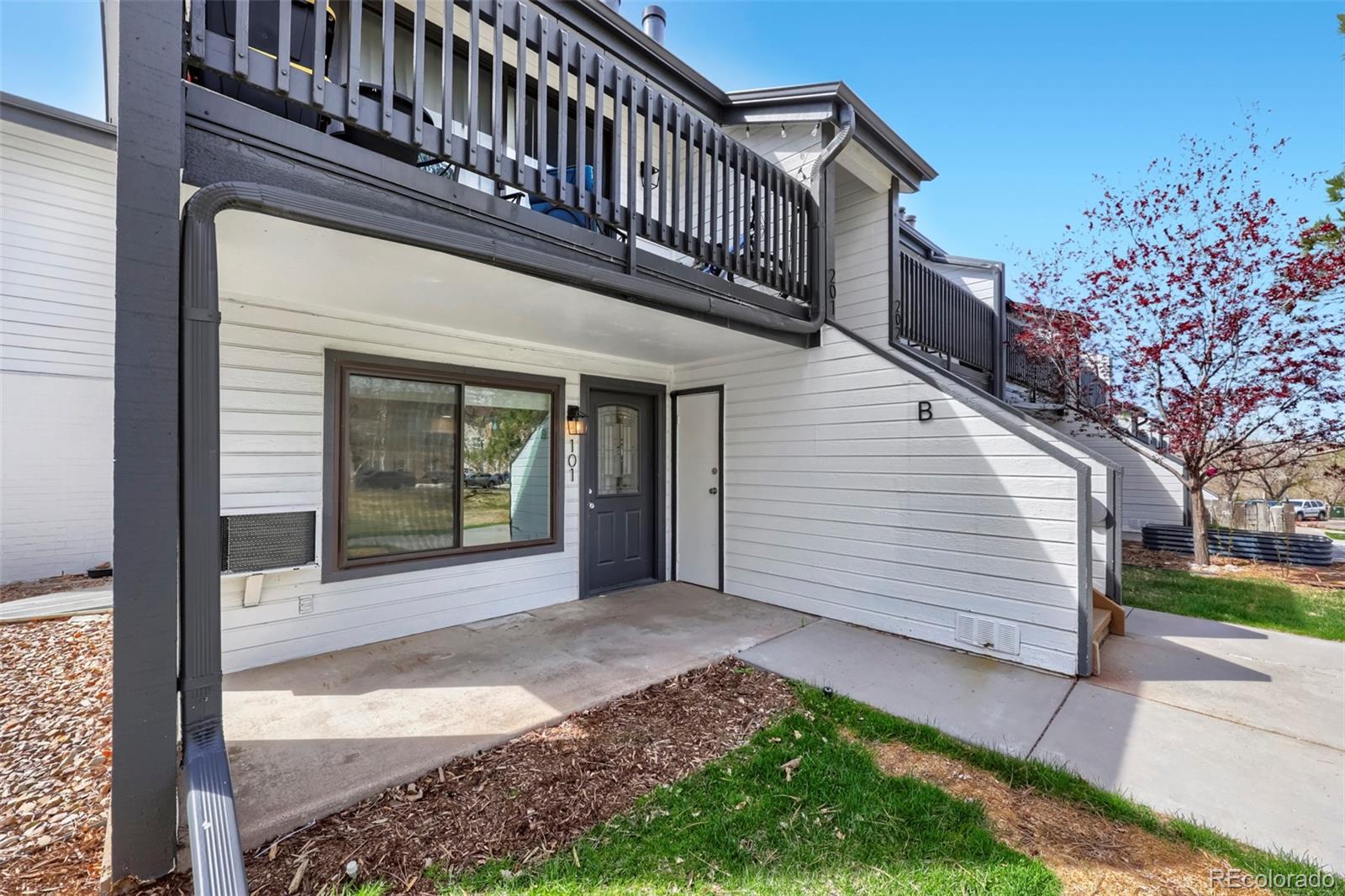 MLS Image #2 for 532  oakwood drive,castle rock, Colorado