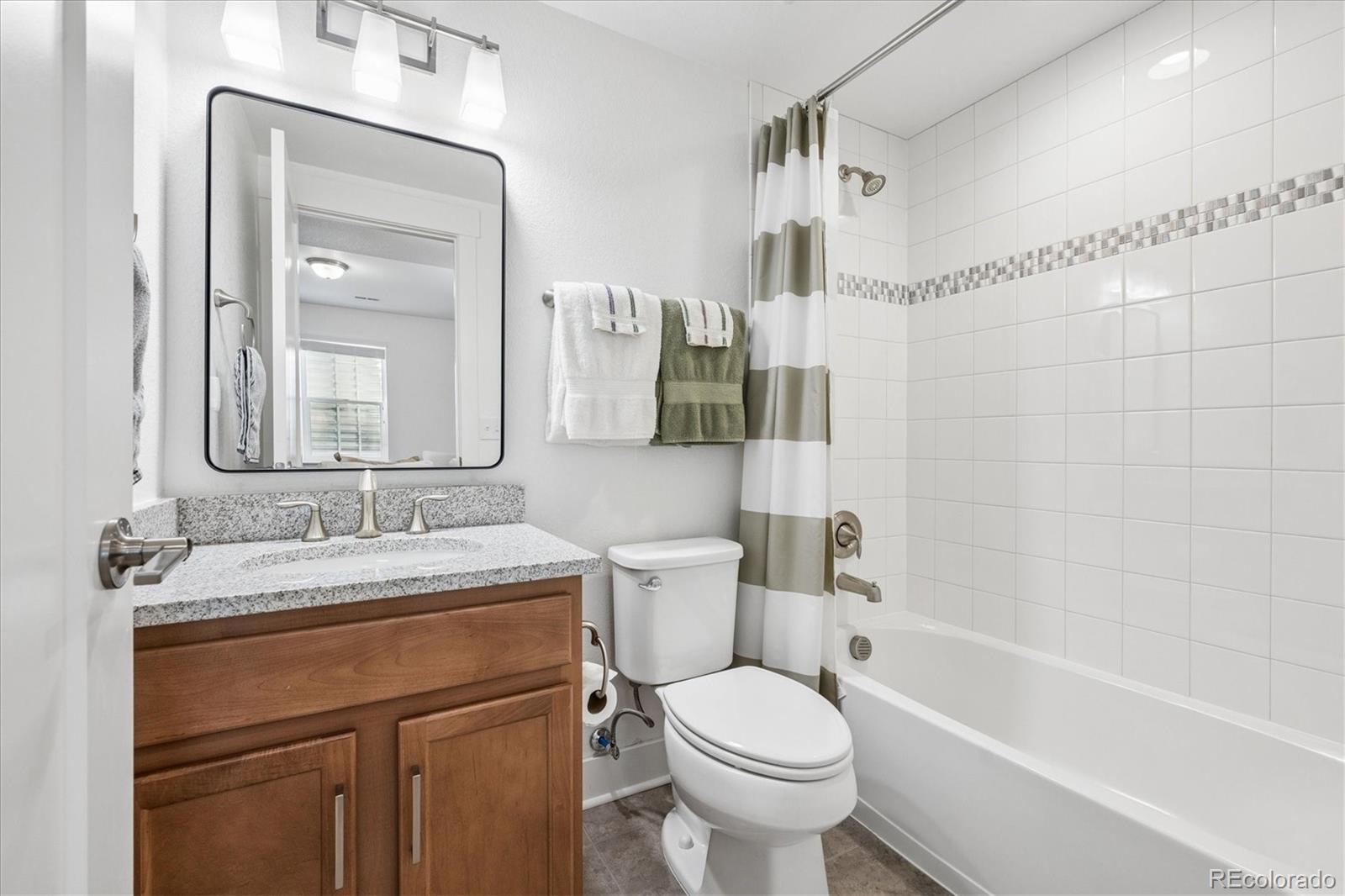 MLS Image #27 for 11399 e 25th drive,aurora, Colorado