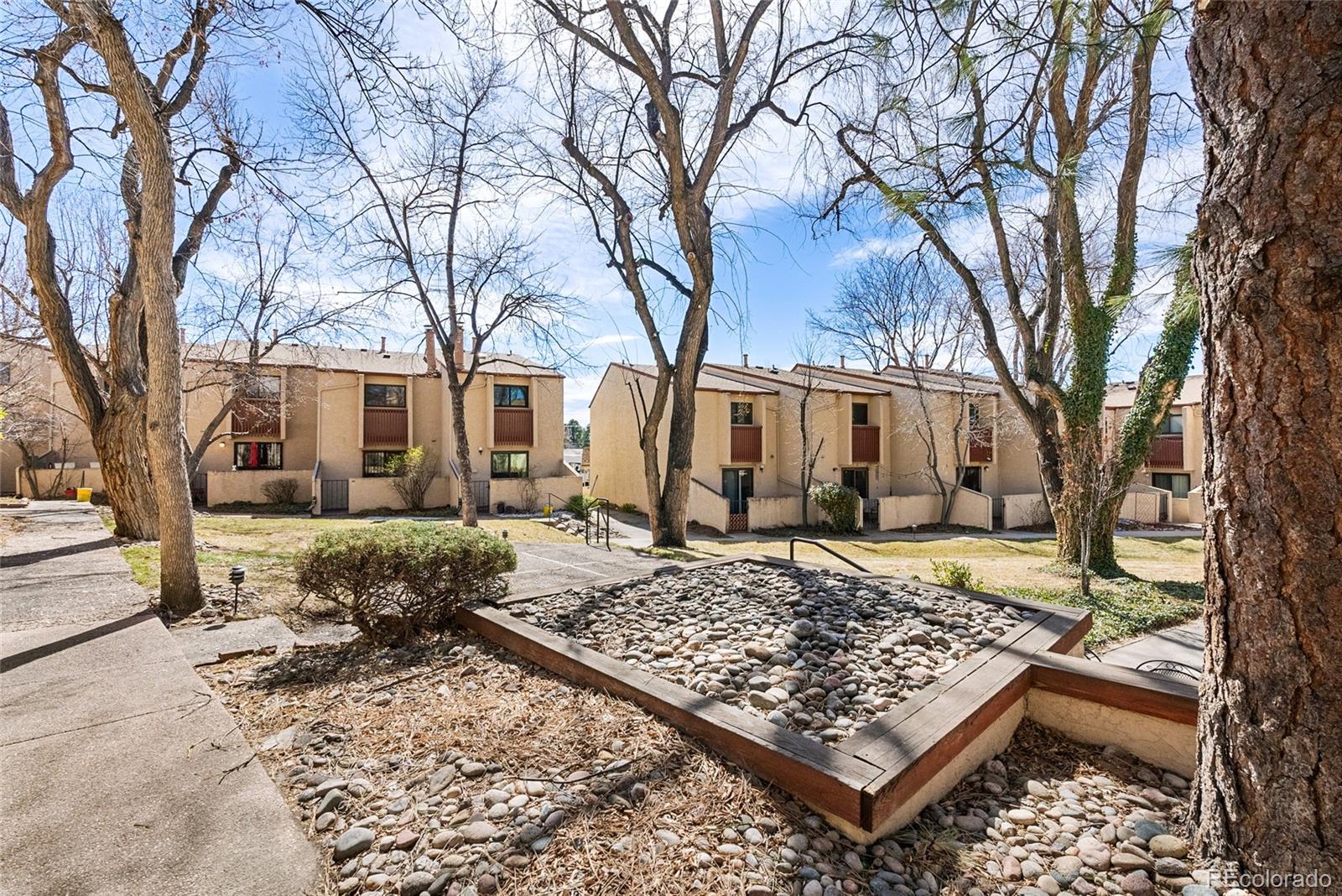 MLS Image #18 for 1060 s parker road,denver, Colorado