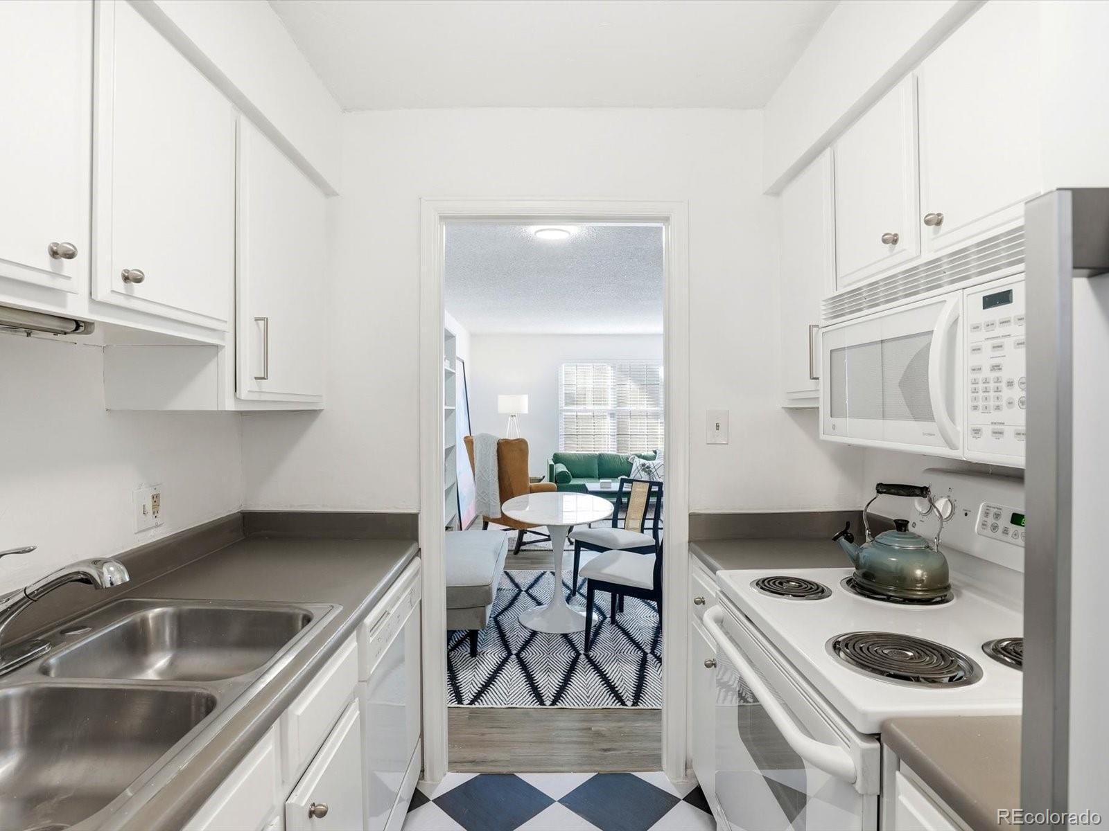 MLS Image #5 for 7105 s gaylord street,centennial, Colorado
