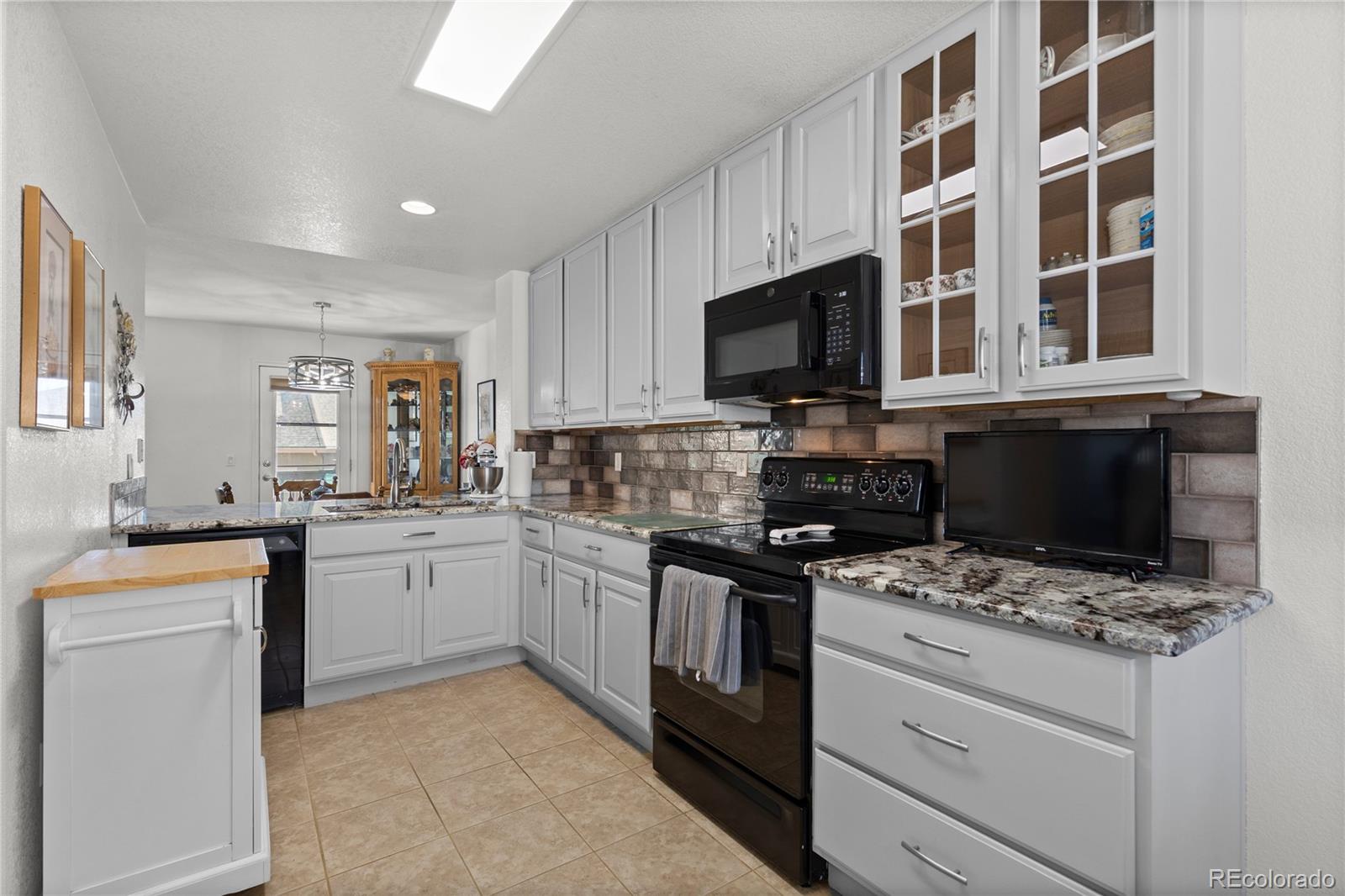 MLS Image #15 for 21965 e irish drive,aurora, Colorado