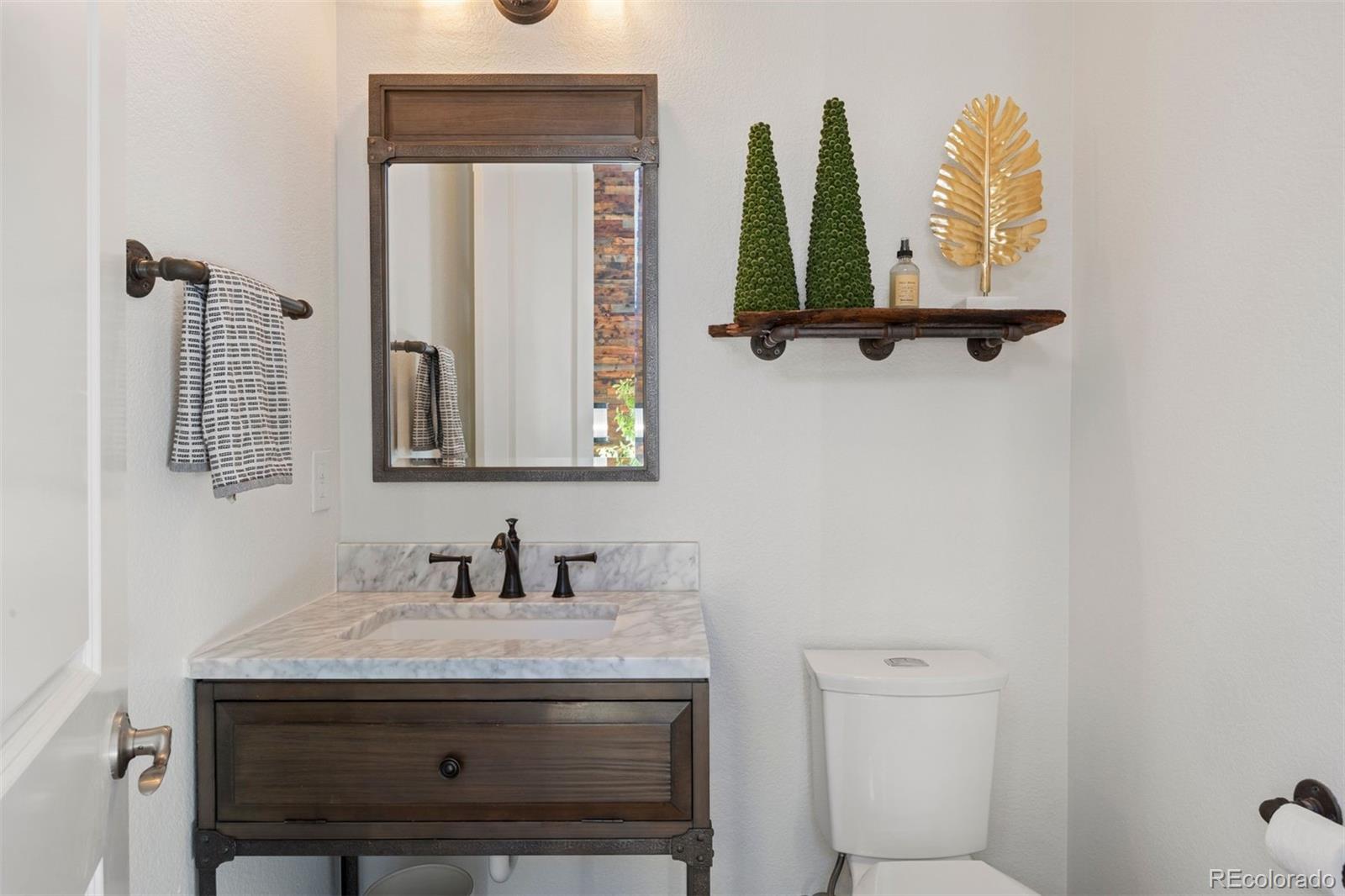 MLS Image #18 for 2257 s juniper street,lakewood, Colorado