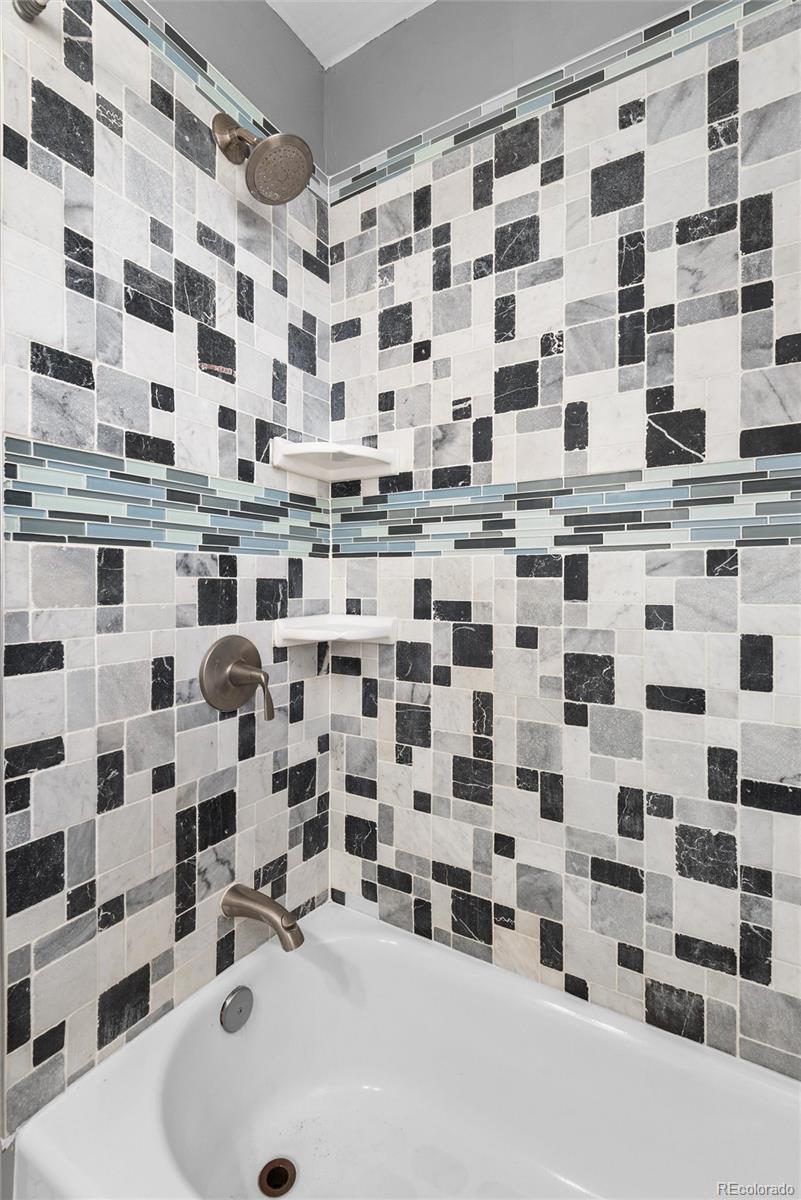MLS Image #23 for 1446 n gilpin street 1,denver, Colorado