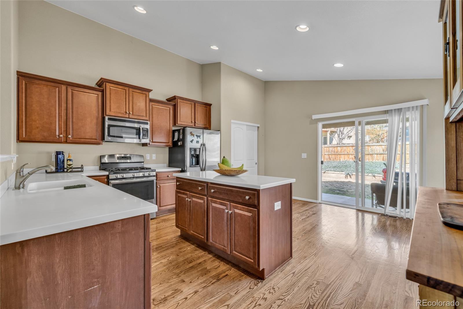 MLS Image #11 for 10284  norfolk street,commerce city, Colorado