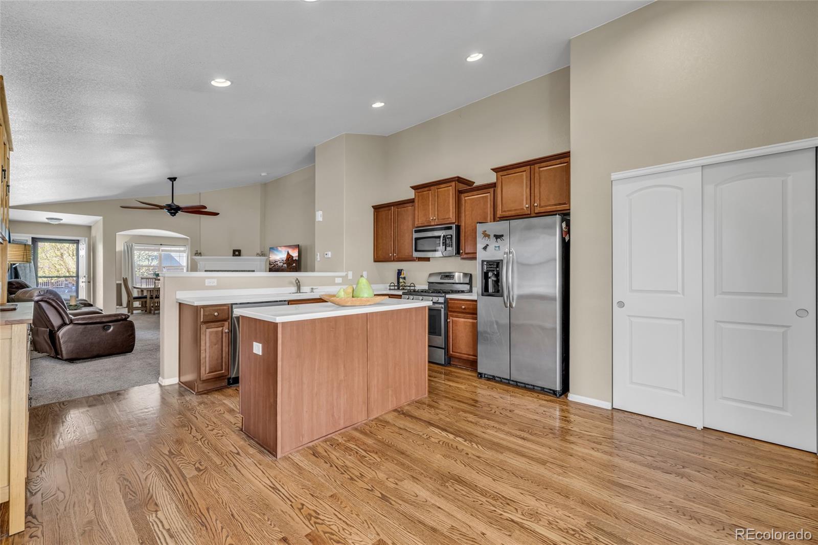 MLS Image #13 for 10284  norfolk street,commerce city, Colorado