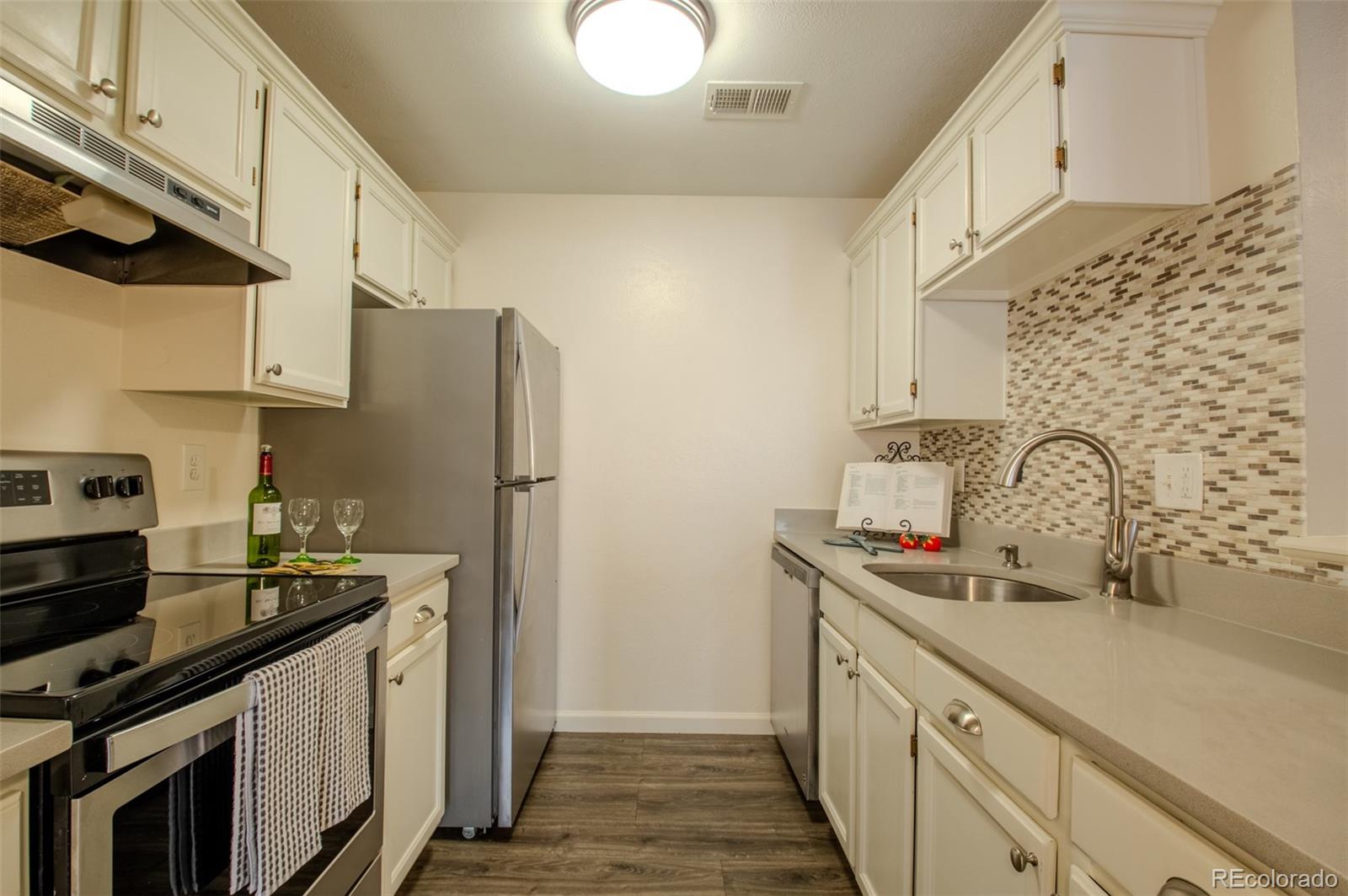 MLS Image #18 for 10920 w florida avenue,lakewood, Colorado